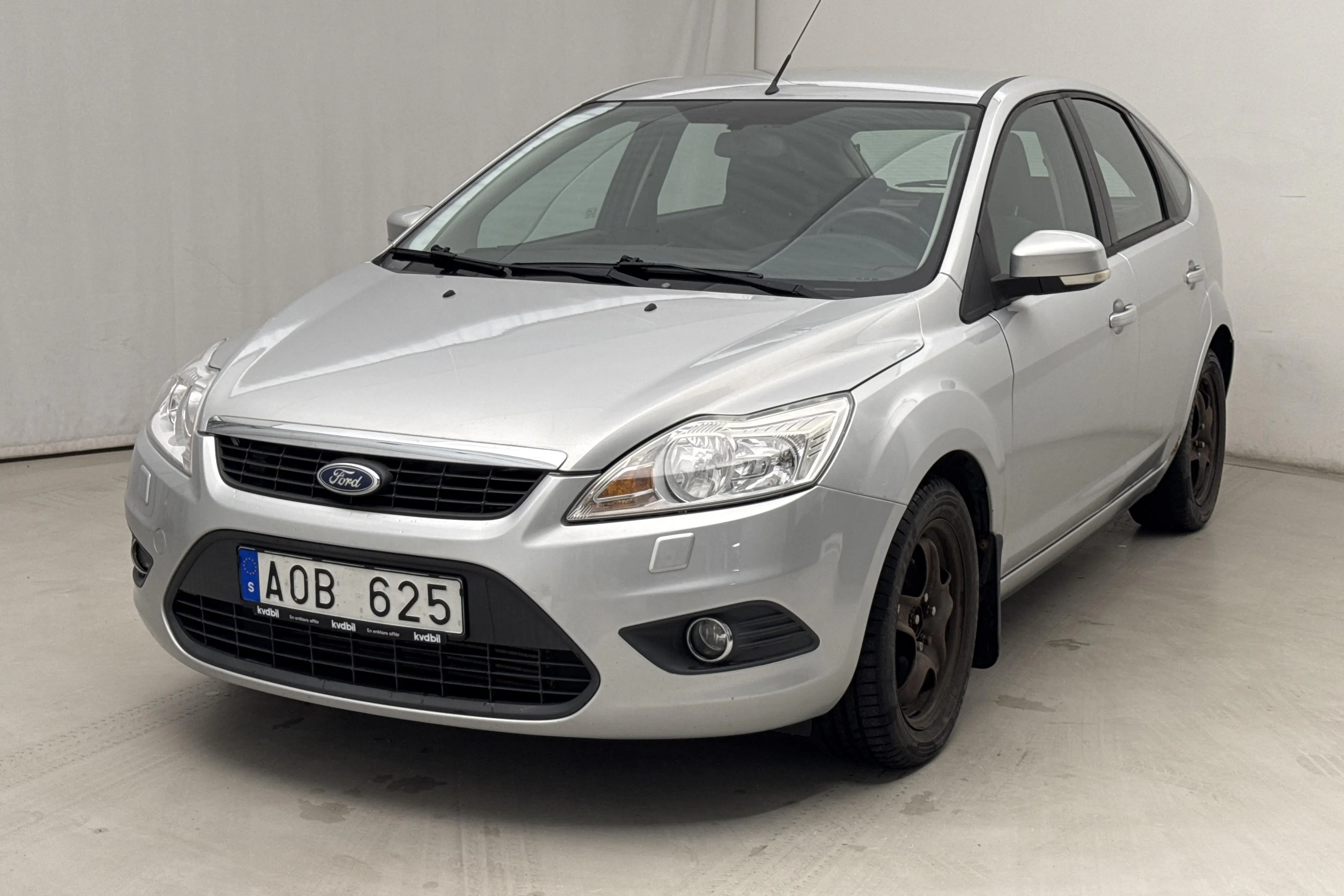 Presentation photo 1 of 14: Ford Focus 1.6 TDCi ECOnetic 5dr (90hk) - 86 360 km - Manual - gray - 2011
