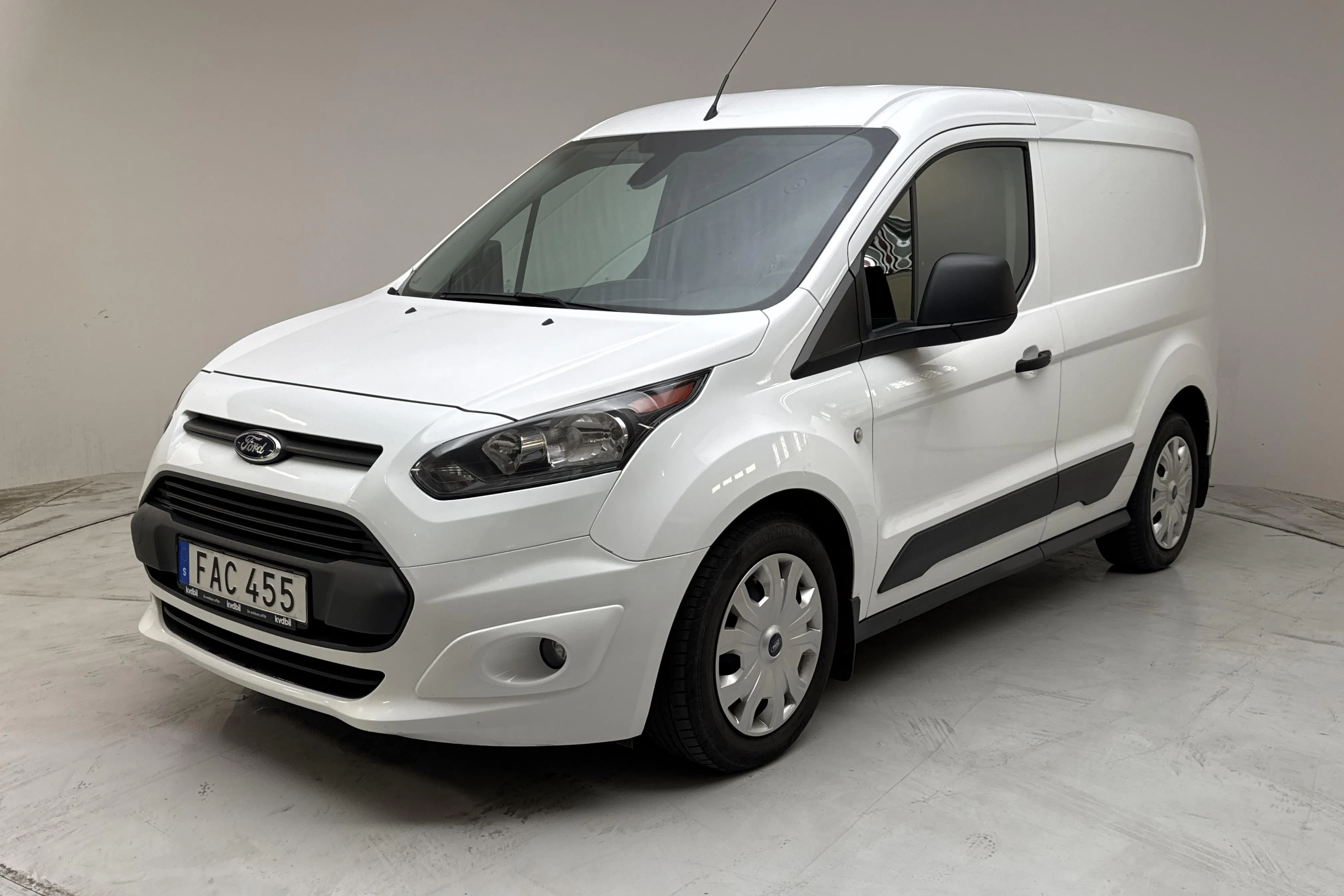 Presentationsfoto 1 av 11: Ford Transit Connect 1.5 TDCi (100hk) - 12 343 mil - Manuell - vit - 2016
