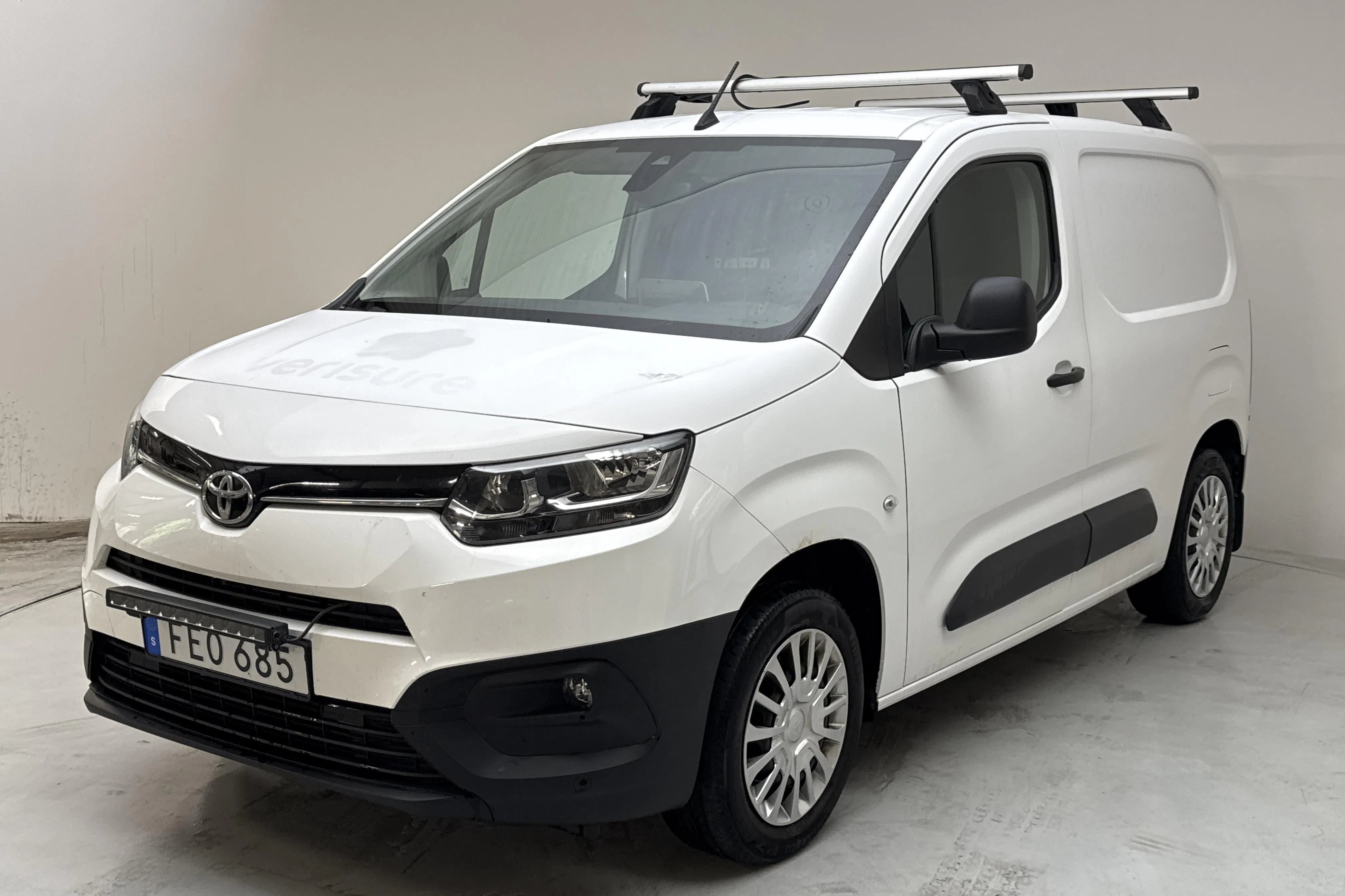Presentation photo 1 of 13: Toyota PROACE CITY 1.2T (110hk) - 78 510 km - Manual - white - 2021
