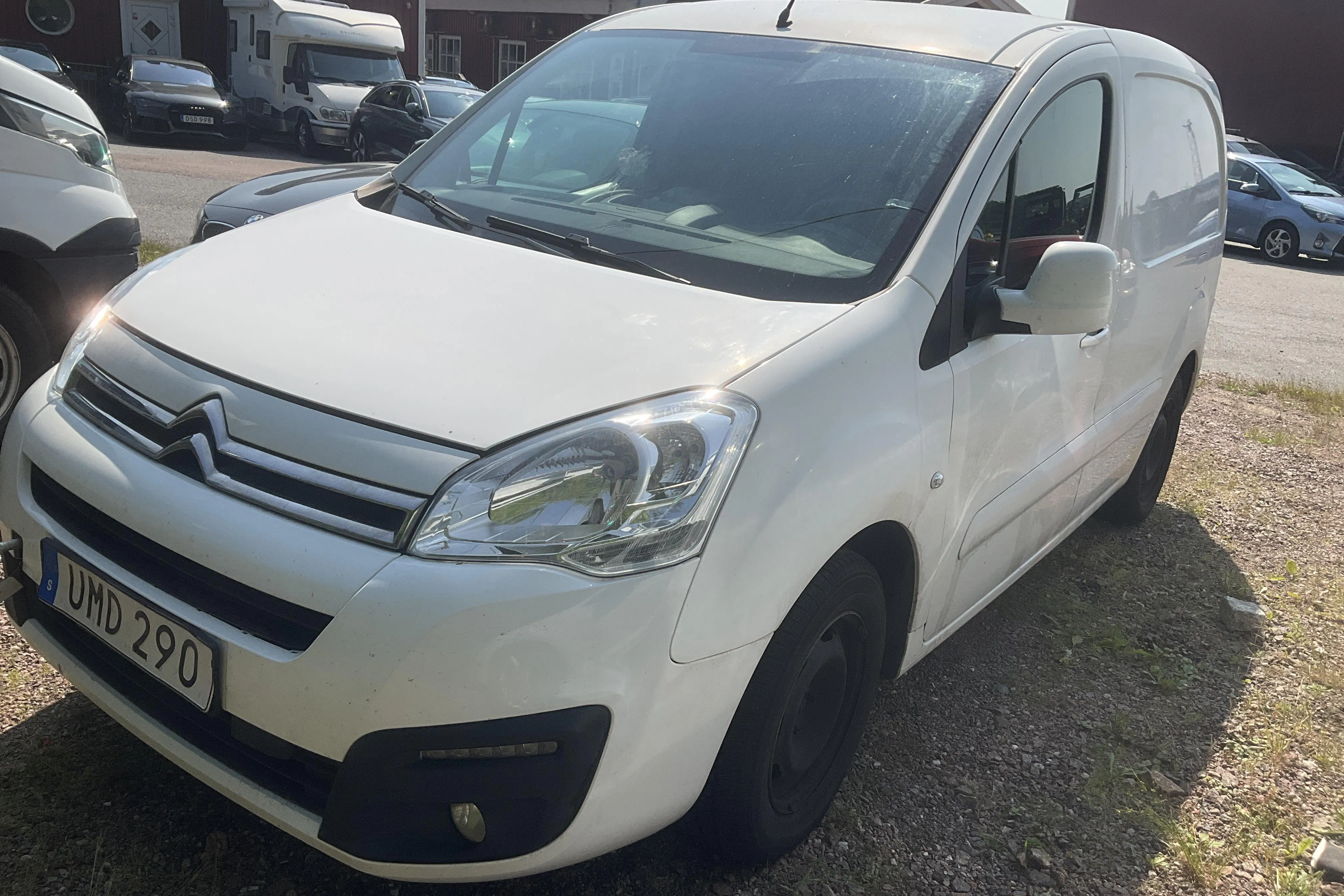 Presentation photo 1 of 12: Citroën Berlingo 1.6 BlueHDi Skåp (100hk) - 148 990 km - Manual - white - 2015