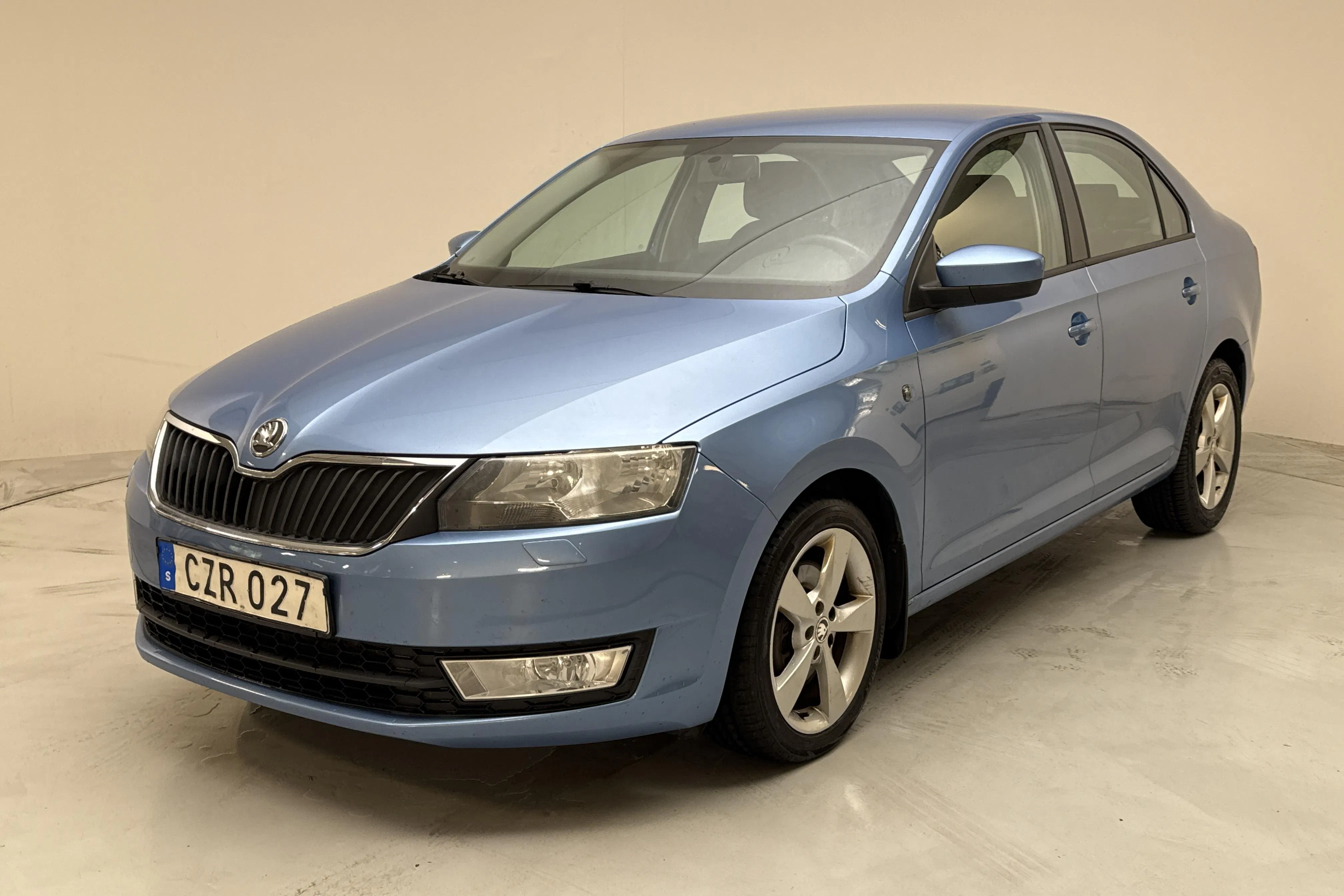 Presentation photo 1 of 12: Skoda Rapid 1.4 TSI (122hk) - 158 140 km - Automatic - blue - 2014