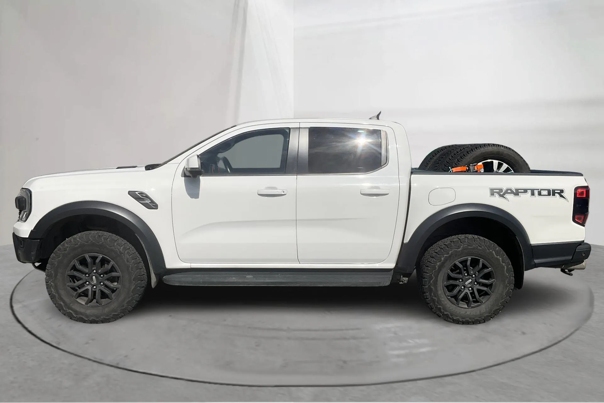 Presentation photo 2 of 14: Ford Ranger 3.0L V6 Bi-Turbo 4WD (292hk) - 149 930 km - Automatic - white - 2023