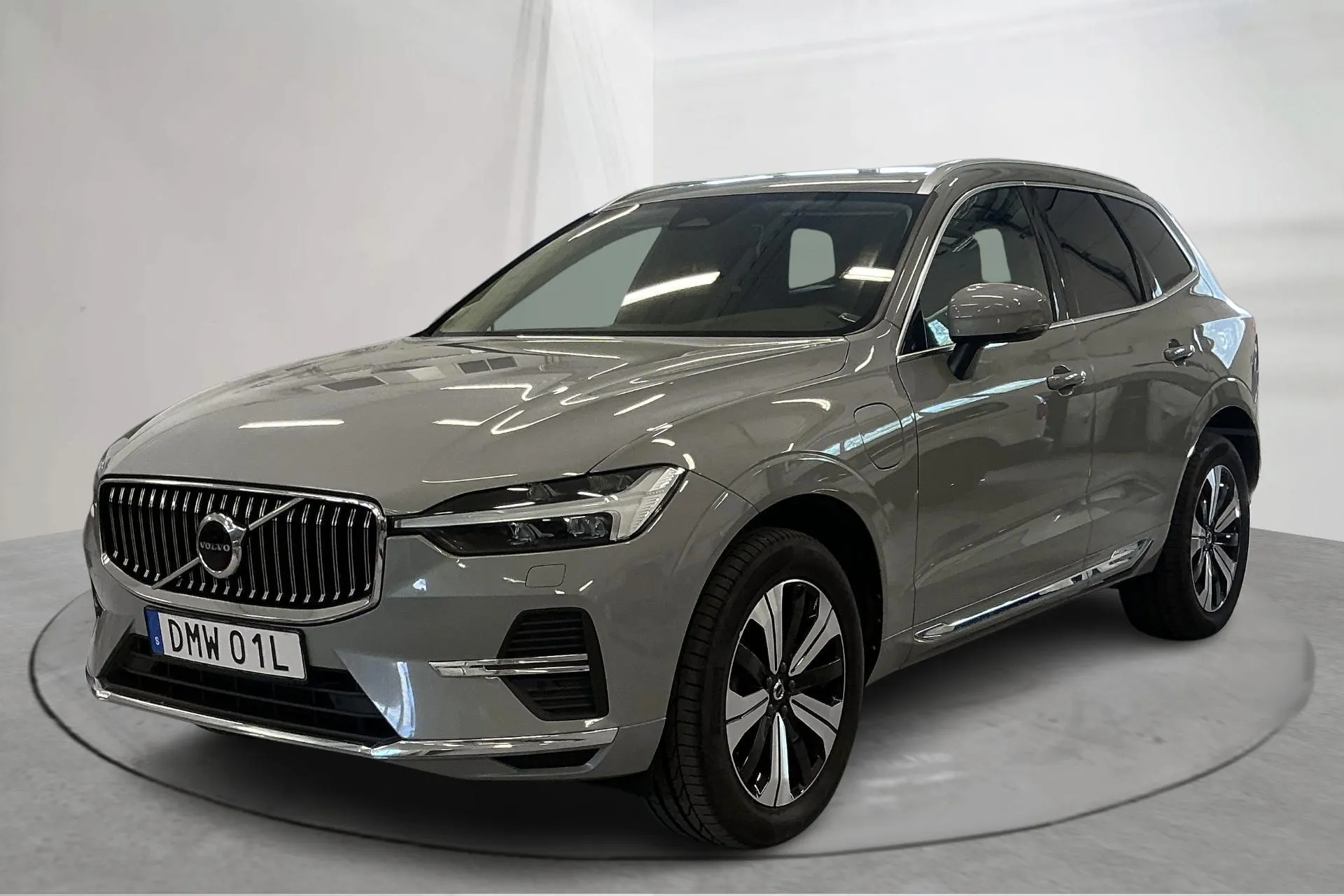 Presentation photo 1 of 22: Volvo XC60 T6 AWD Recharge (350hk) - 143 510 km - Automatic - gray - 2024