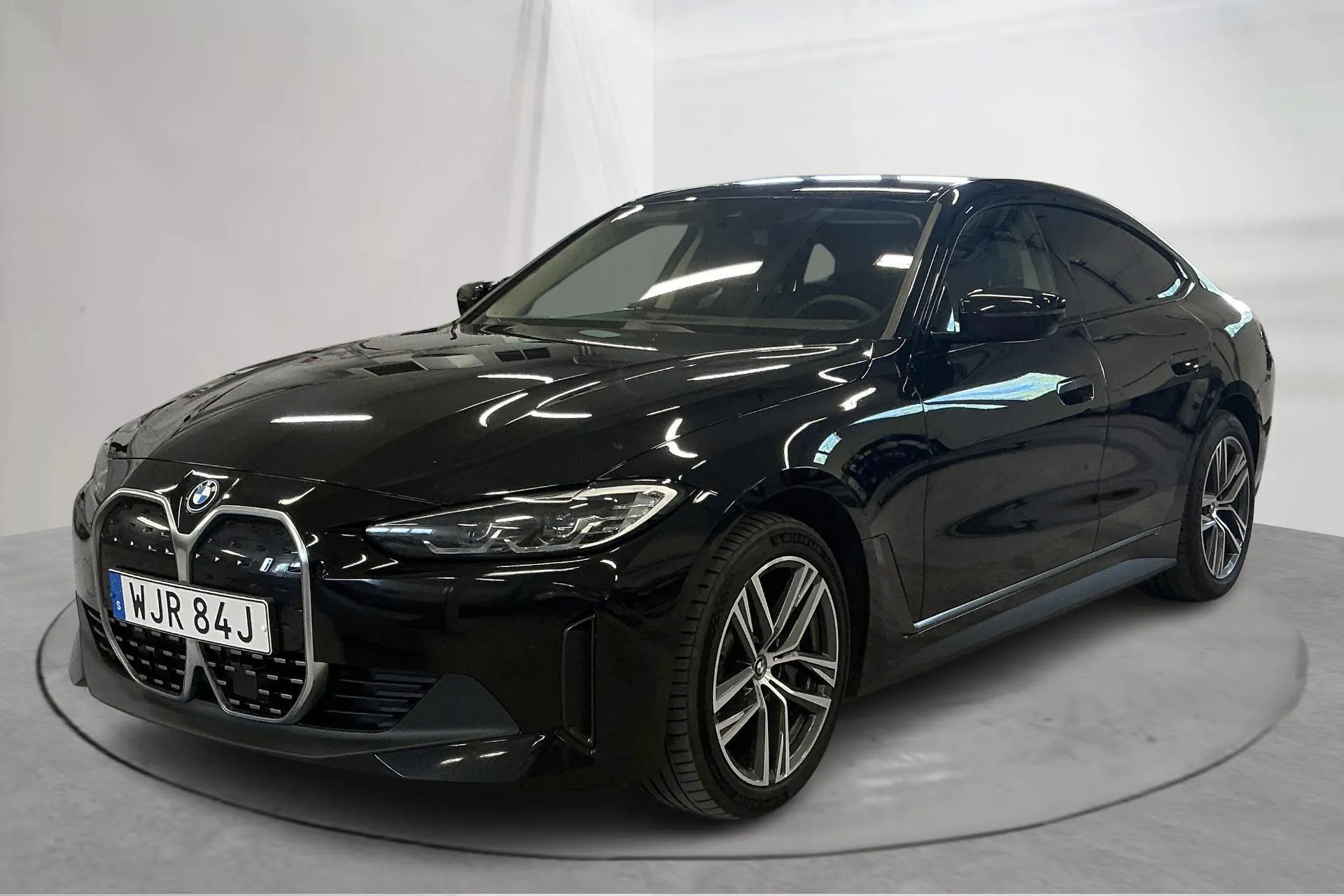Presentation photo 1 of 19: BMW i4 eDrive40, G26 (340hk) - 138 000 km - Automatic - black - 2024