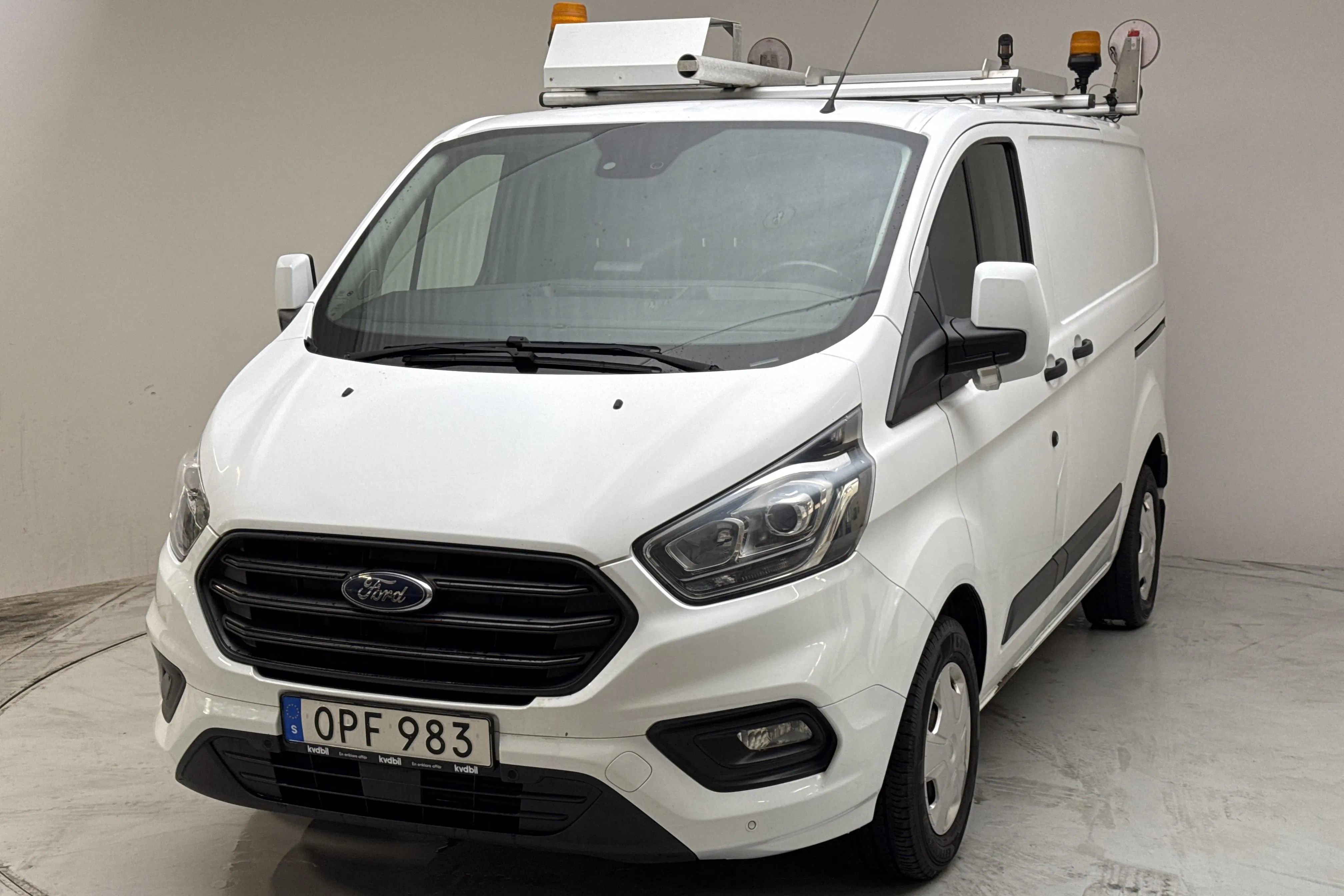 Presentationsfoto 1 av 12: Ford Transit Custom 300 (130hk) - 13 526 mil - Manuell - vit - 2018