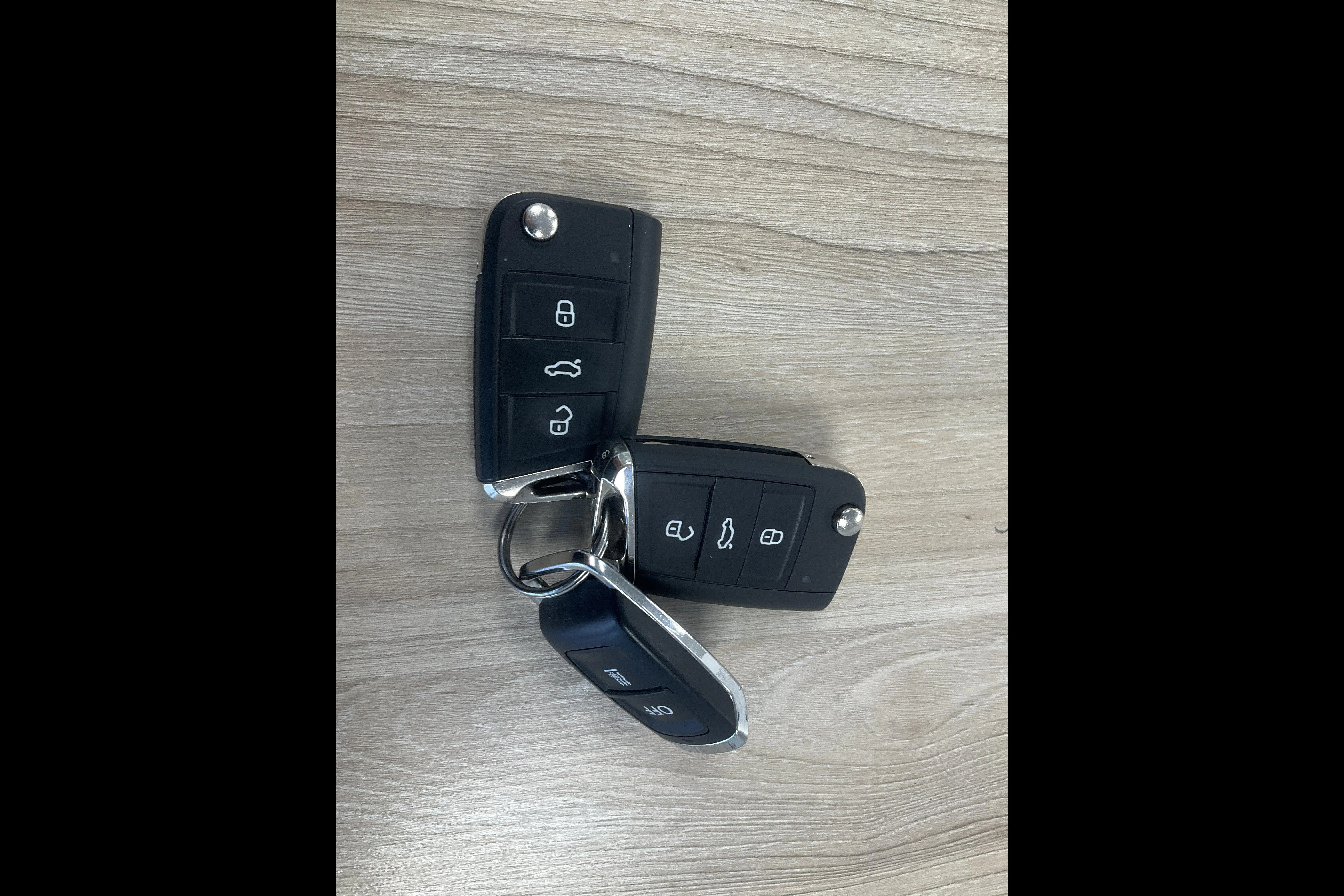 Presentationsfoto 21 av 21: VW Tiguan Allspace 2.0 TDI 4MOTION (200hk) - 12 998 mil - Automat - svart - 2023