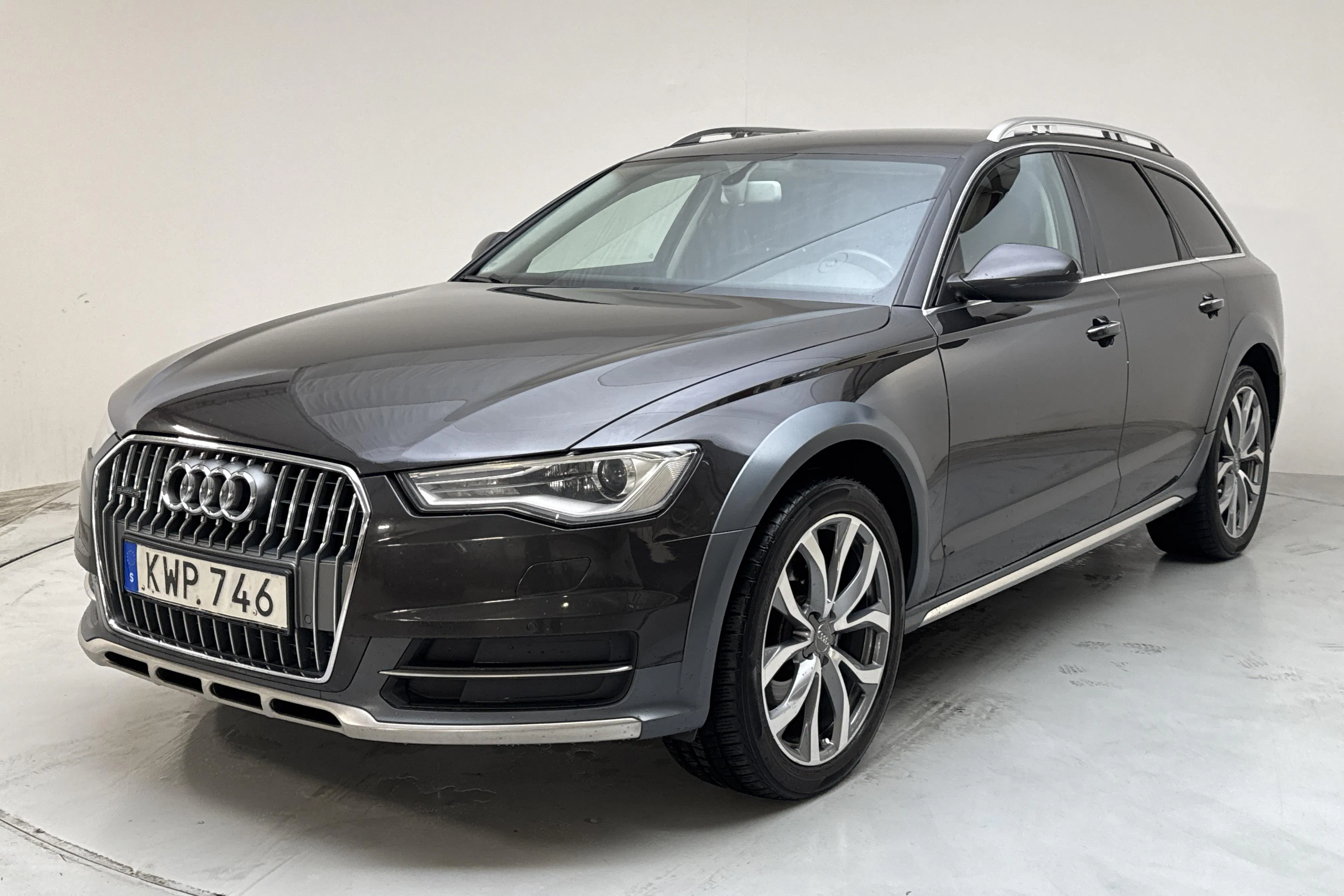 Presentation photo 1 of 12: Audi A6 Allroad 3.0 TDI quattro (218hk) - 253 620 km - Automatic - gray - 2016