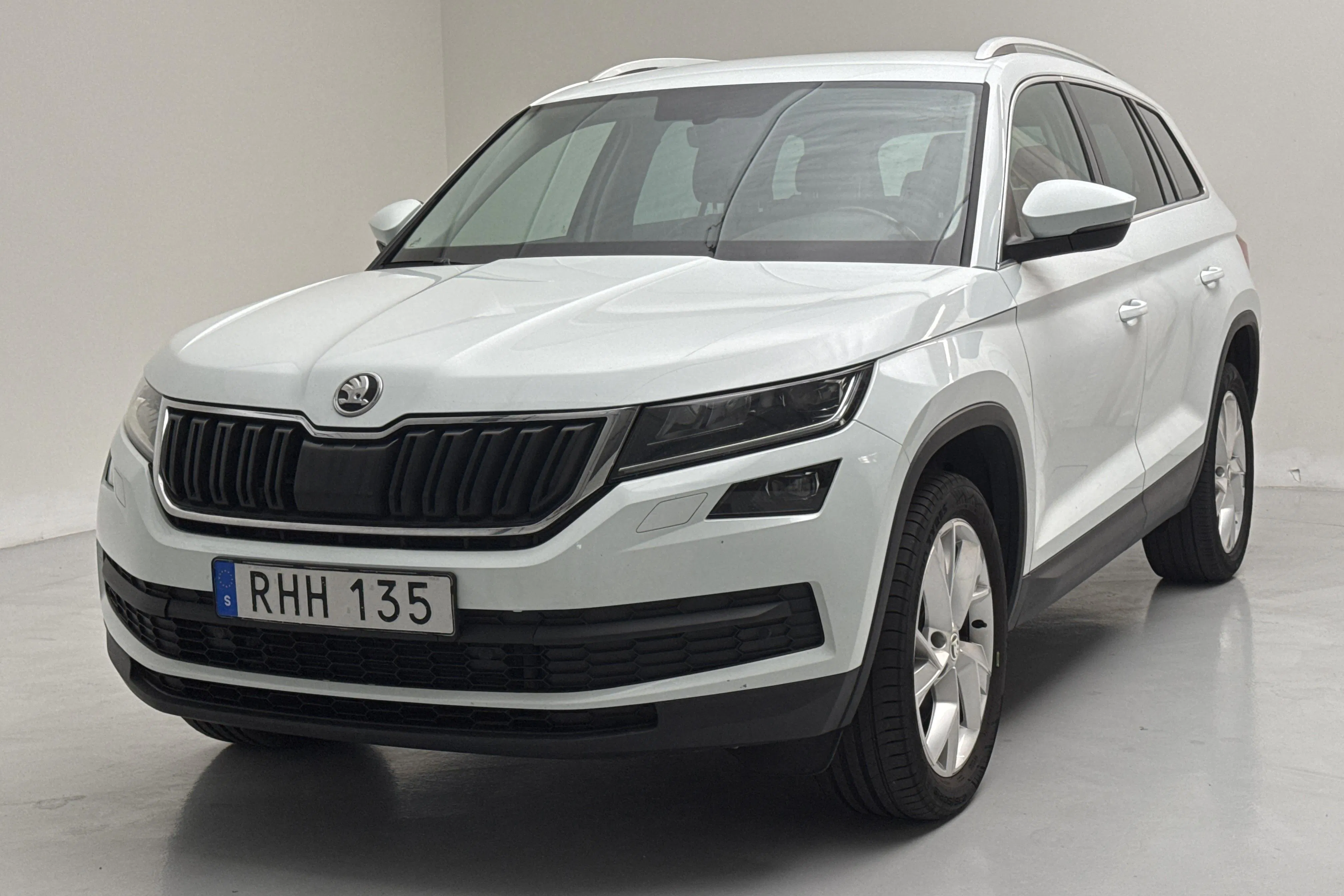 Presentation photo 1 of 17: Skoda Kodiaq 2.0 TDI 4X4 (190hk) - 206 090 km - Automatic - white - 2018