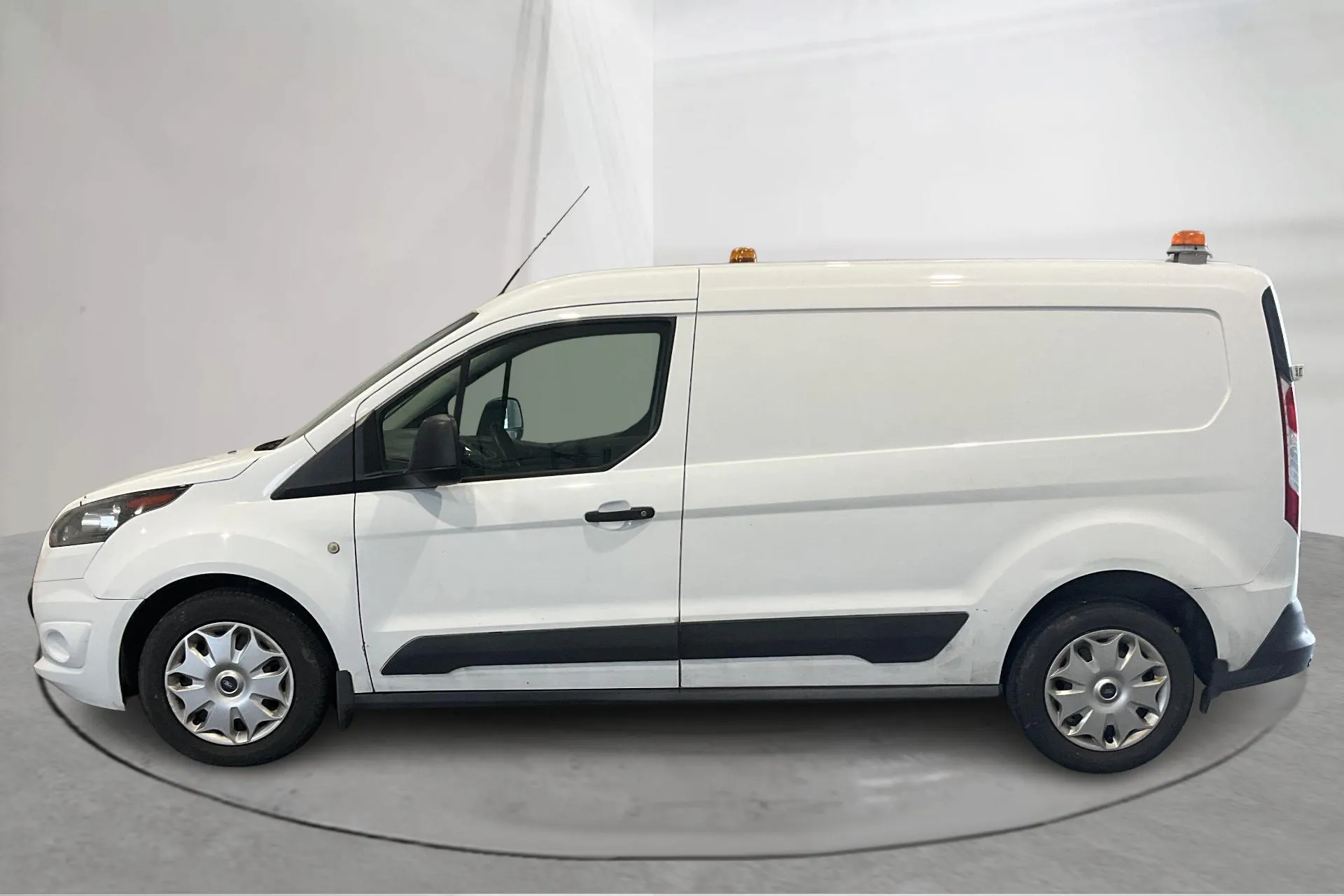 Presentation photo 2 of 13: Ford Transit Connect 1.5 TDCi (100hk) - 14 024 Scandinavian mile - Manual - white - 2016
