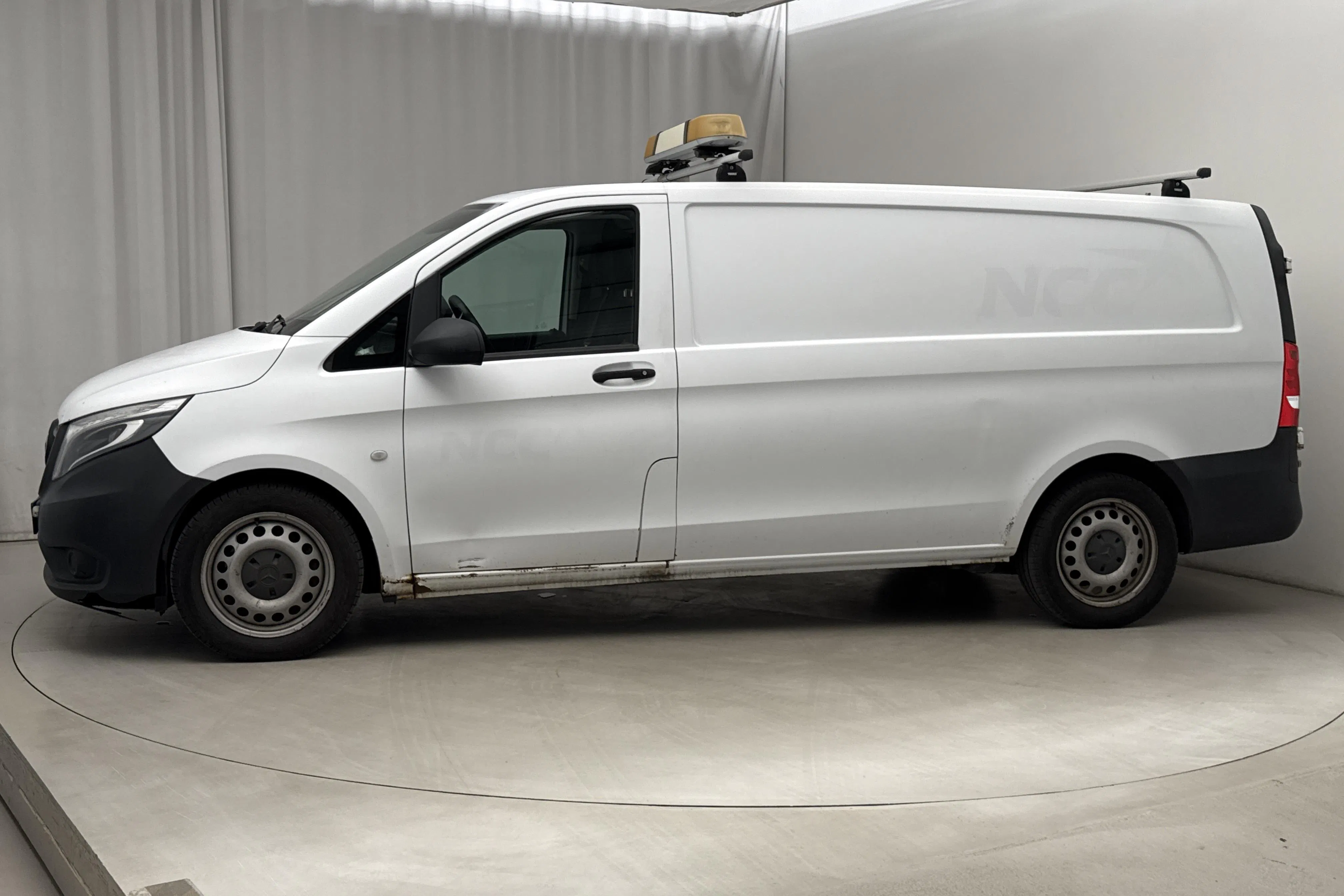 Presentation photo 2 of 16: Mercedes Vito 114 CDI W640 (136hk) - 21 484 Scandinavian mile - Manual - white - 2015