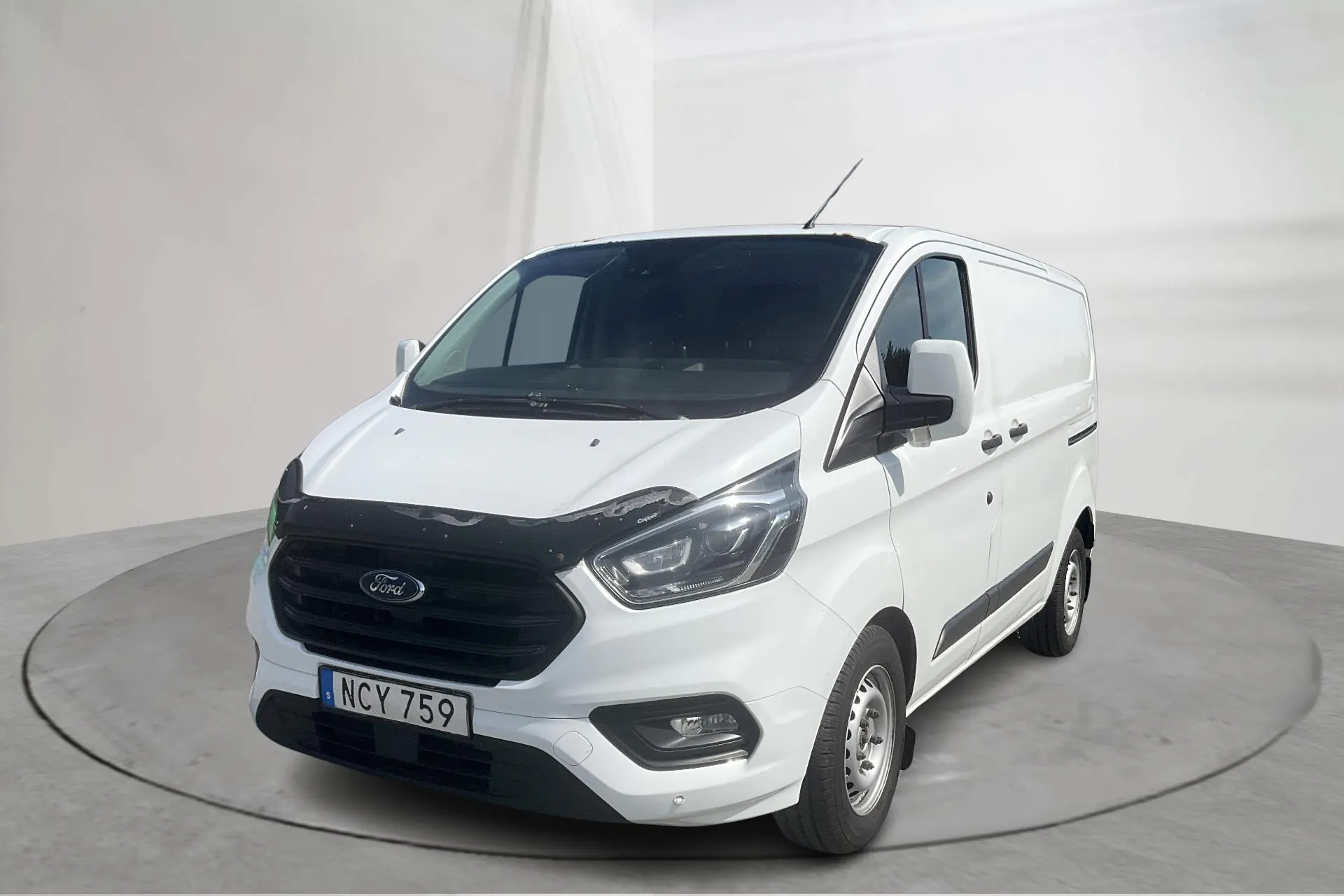 Presentation photo 1 of 13: Ford Transit Custom 300 (130hk) - 222 790 km - Automatic - white - 2018
