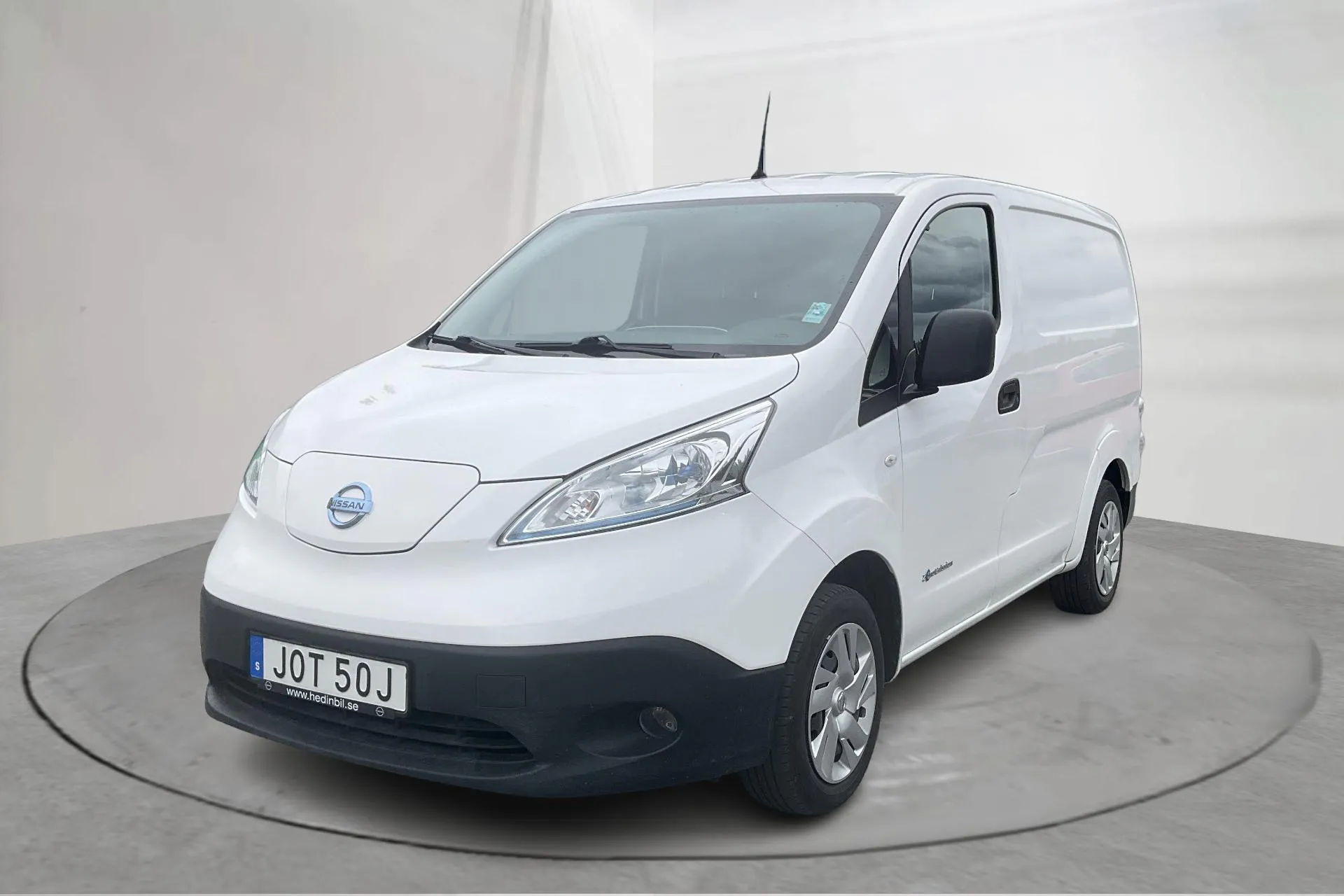 Presentation photo 1 of 14: Nissan e-NV200 40kWh (109hk) - 24 540 km - Automatic - white - 2022