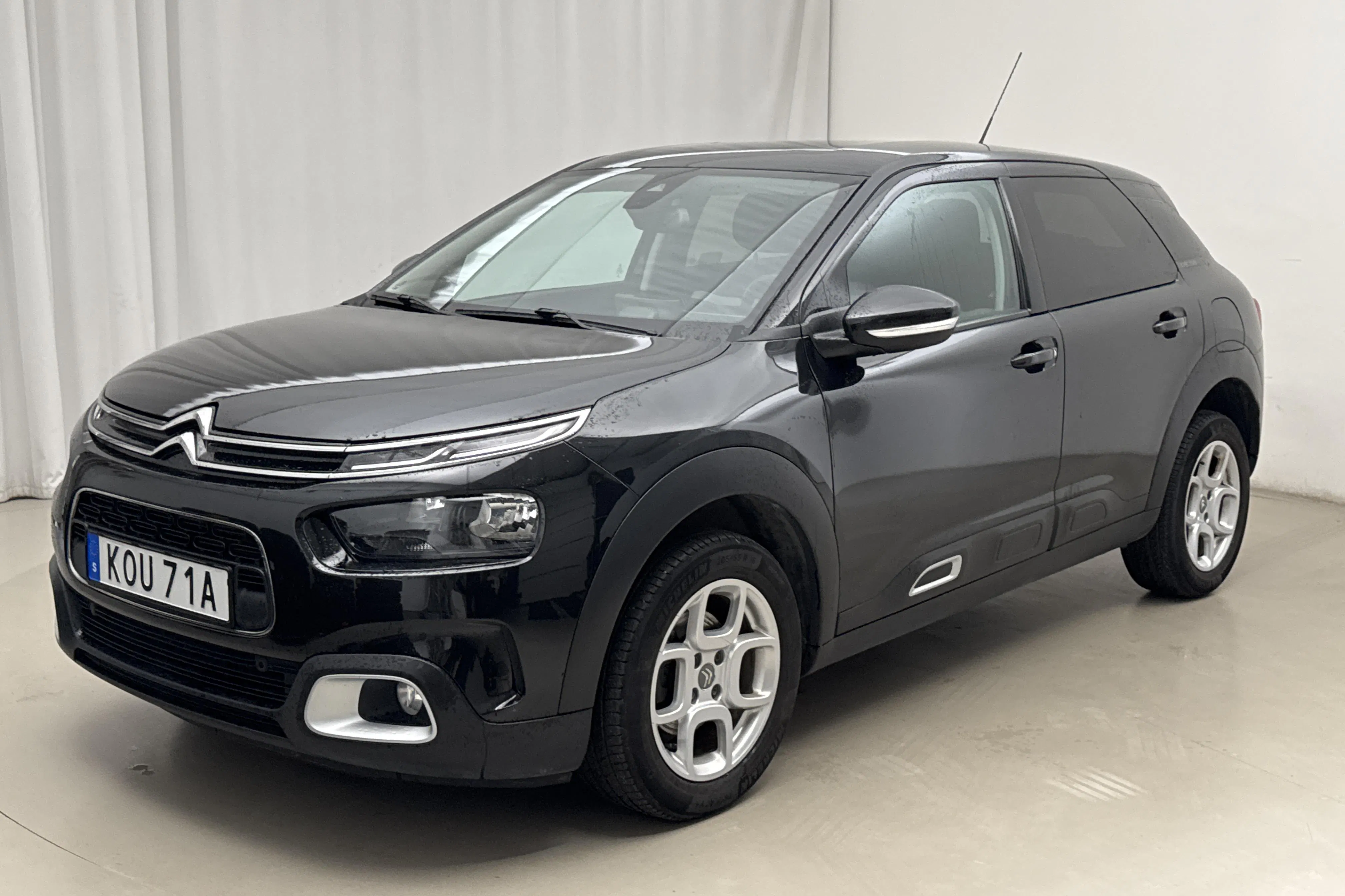 Presentationsfoto 1 av 17: Citroën C4 Cactus PureTech (130hk) - 7 718 mil - Automat - svart - 2020