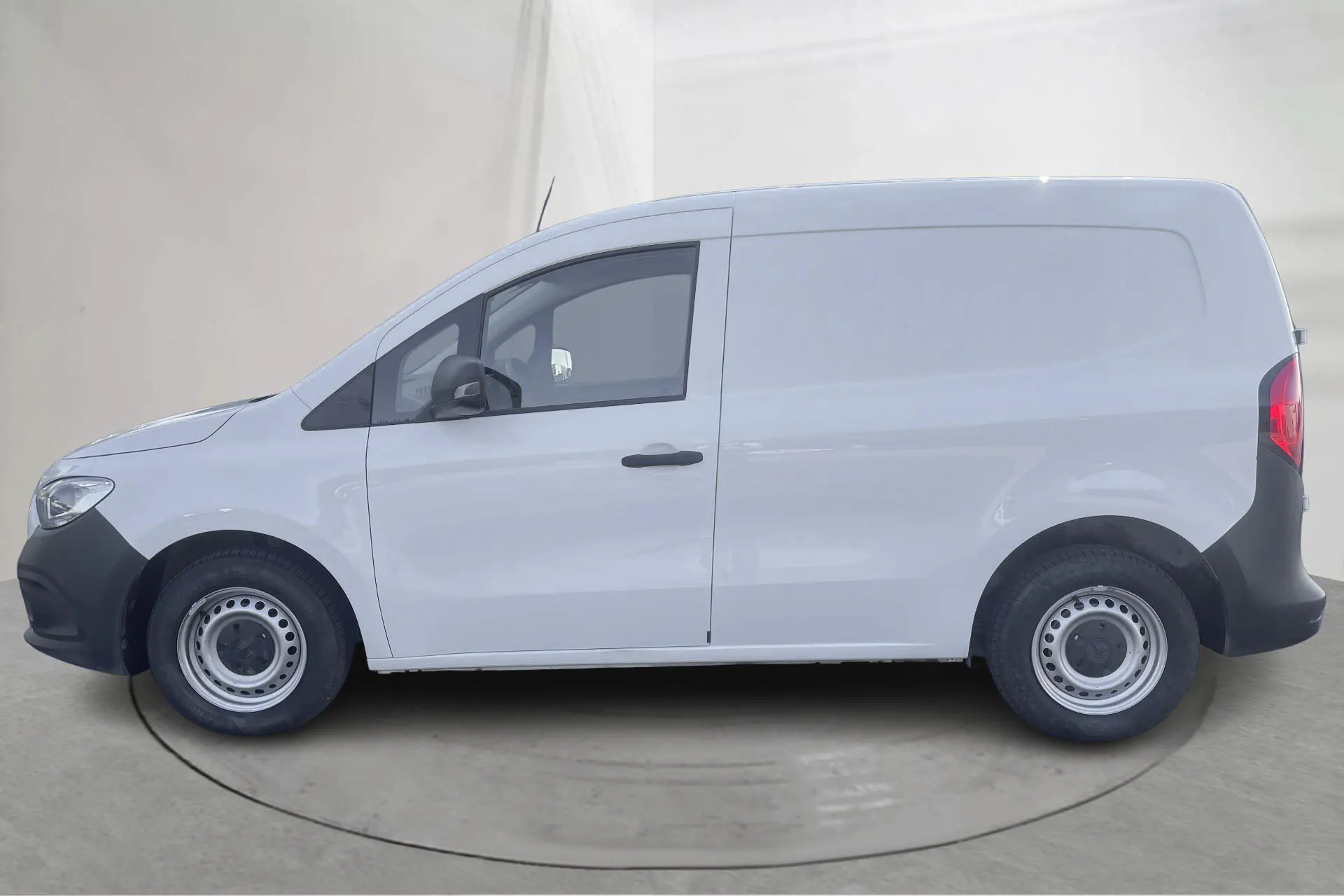 Presentation photo 2 of 15: Mercedes Citan 110 1.5 CDI (95hk) - 27 180 km - Manual - white - 2022