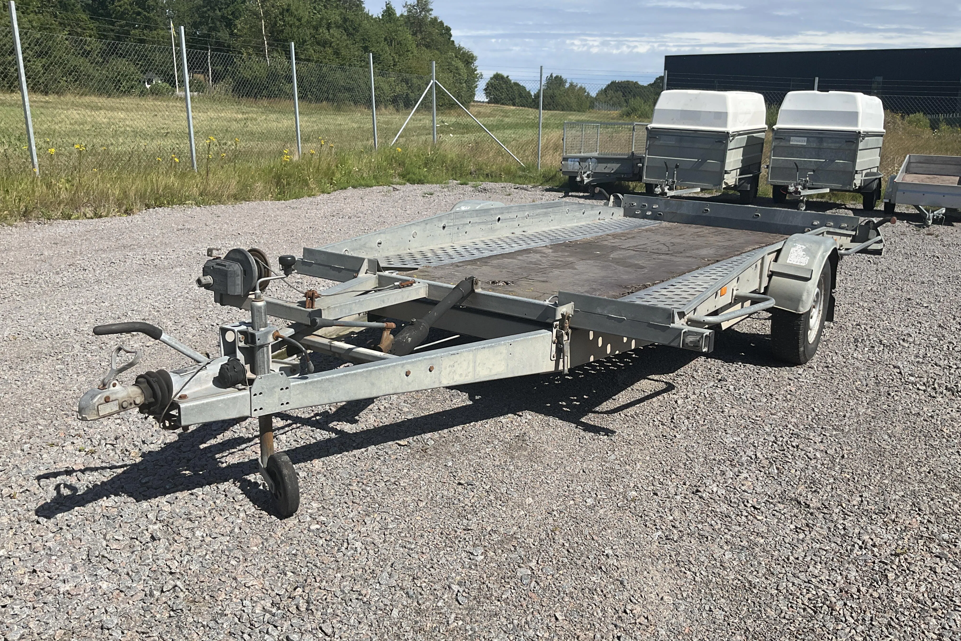 Presentation photo 1 of 12: THULE AT1300 Maskin/fordonstrailer med tippfunktion - 0 km - light grey - 2013