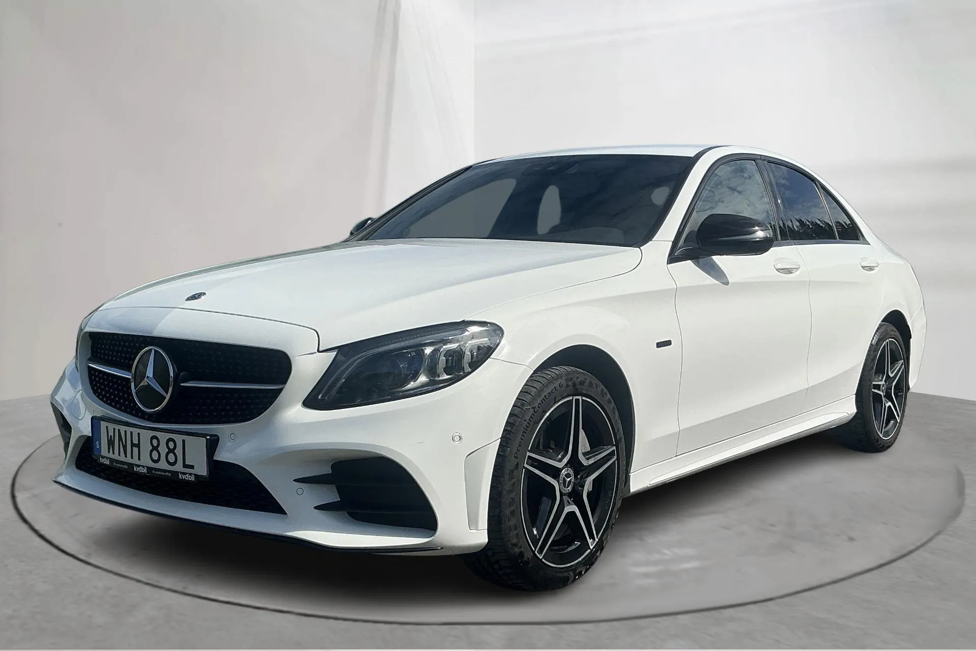 Presentation photo 1 of 19: Mercedes C 300 e 4MATIC Sedan W205 (320hk) - 156 460 km - Automatic - white - 2021
