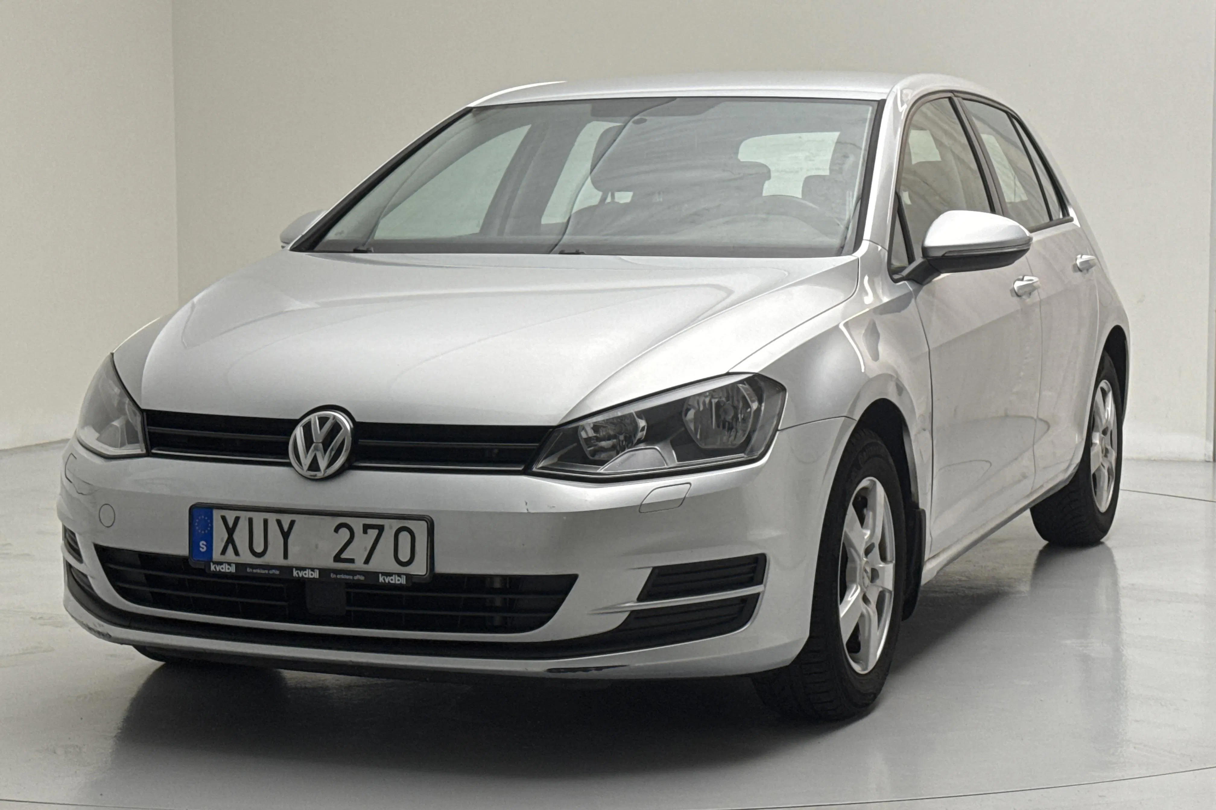 Presentationsfoto 1 av 12: VW Golf VII 1.2 TSI 5dr (105hk) - 7 633 mil - Manuell - silver - 2014