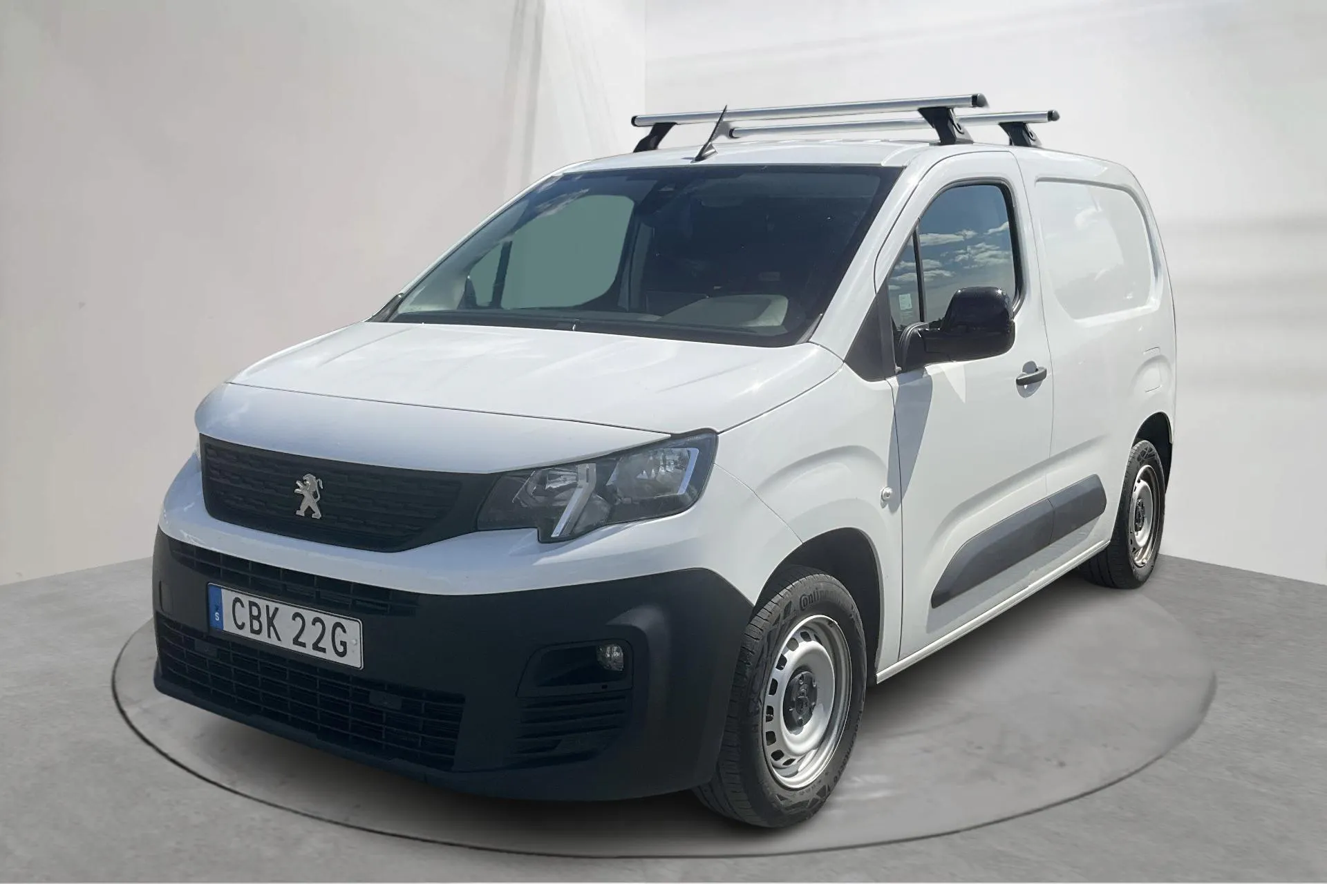 Presentationsfoto 1 av 16: Peugeot Partner 1.5 HDI Skåp (100hk) - 11 839 mil - Manuell - vit - 2021
