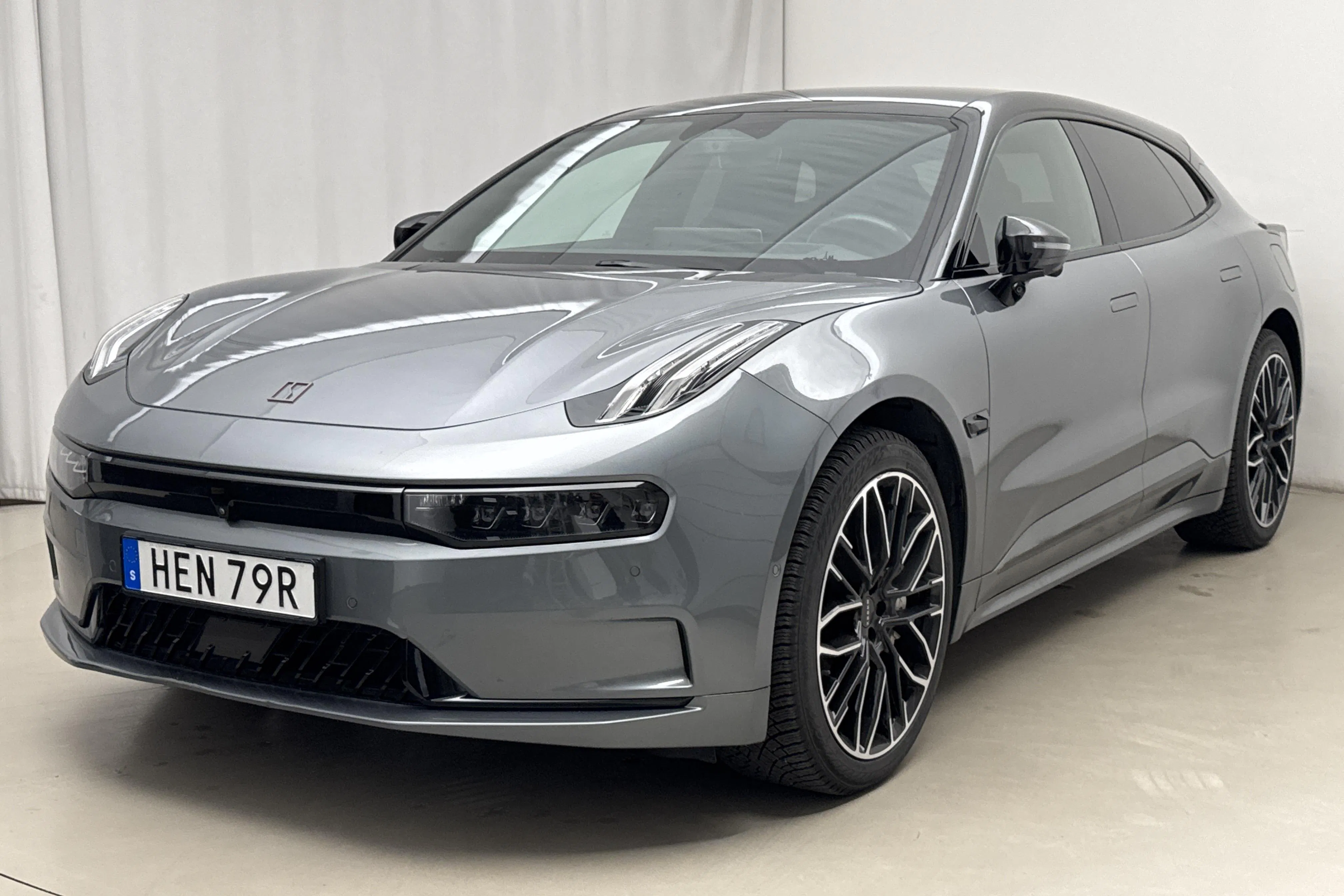 Presentation photo 1 of 28: Zeekr Zeekr 001 AWD 100kWh (544hk) - 58 720 km - Automatic - gray - 2023