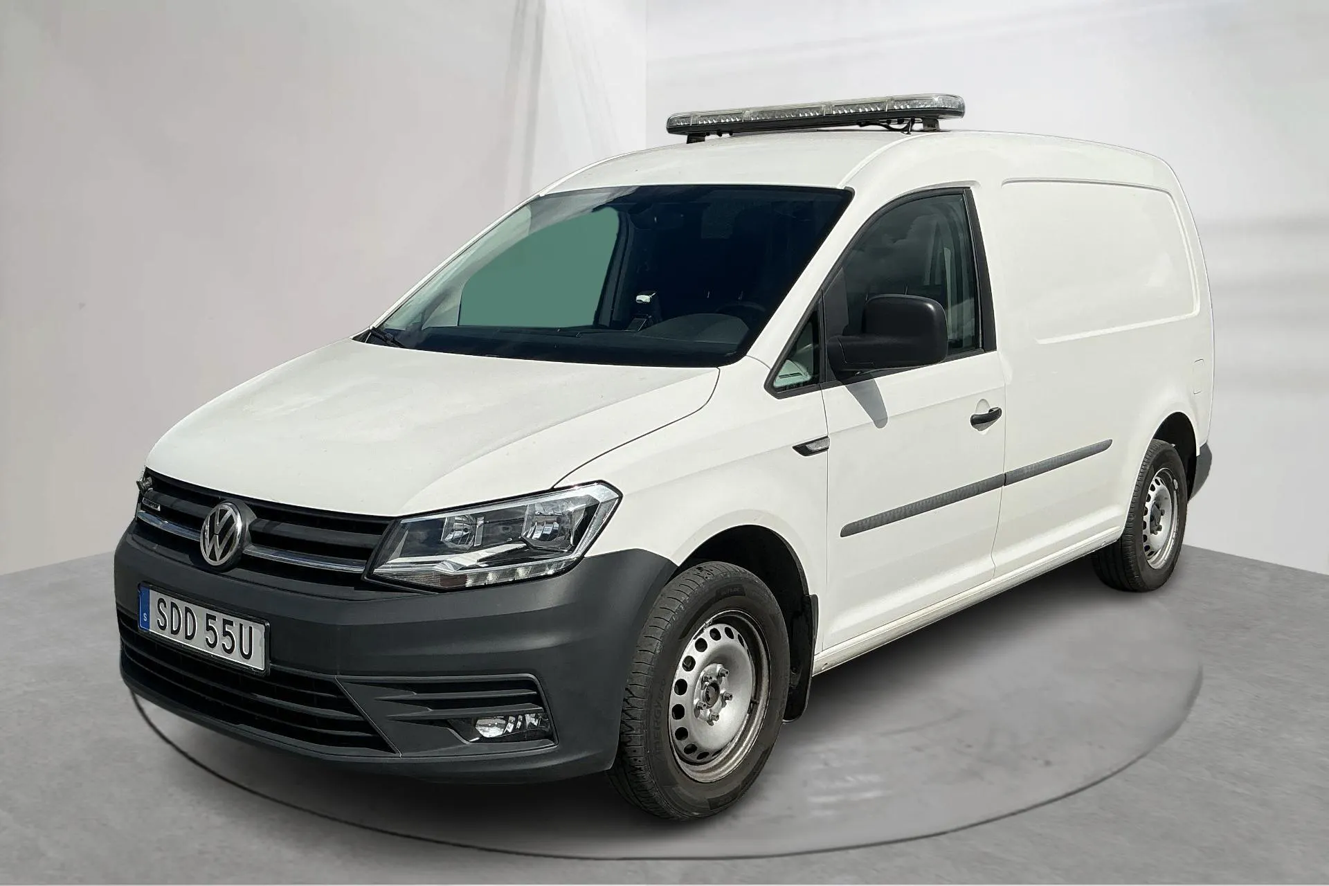 Presentationsfoto 1 av 13: VW Caddy 1.4 TGI Maxi Skåp (110hk) - 4 203 mil - Manuell - vit - 2020