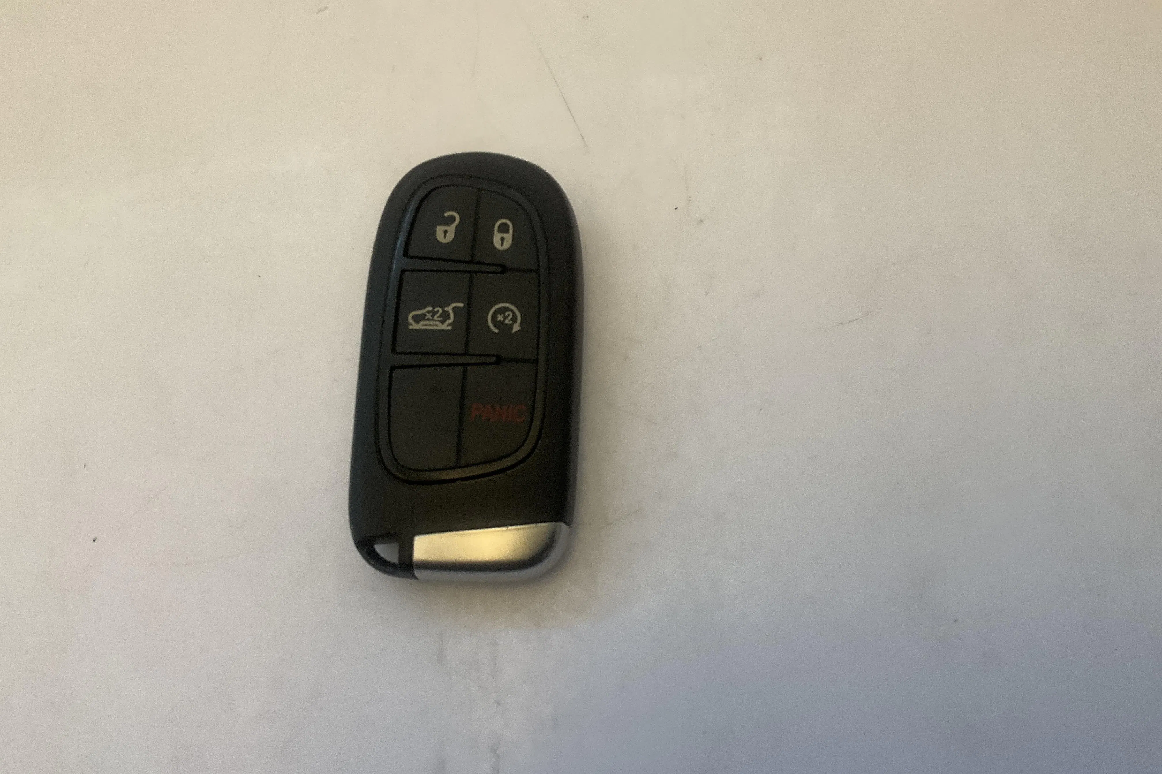 Presentation photo 11 of 11: Jeep Cherokee 2.0 MJET AWD (170hk) - 174 220 km - Automatic - gray - 2015