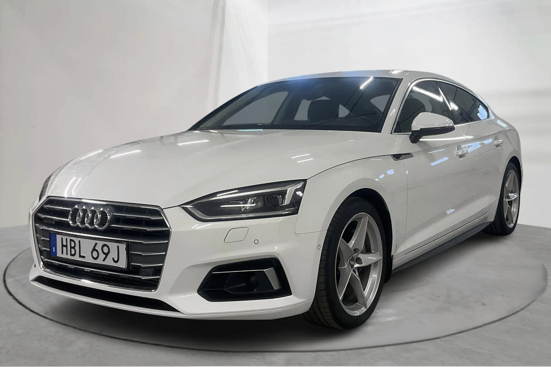 Presentation photo 1 of 23: Audi A5 Sportback 45 TFSI quattro (245hk) - 69 050 km - Automatic - white - 2019