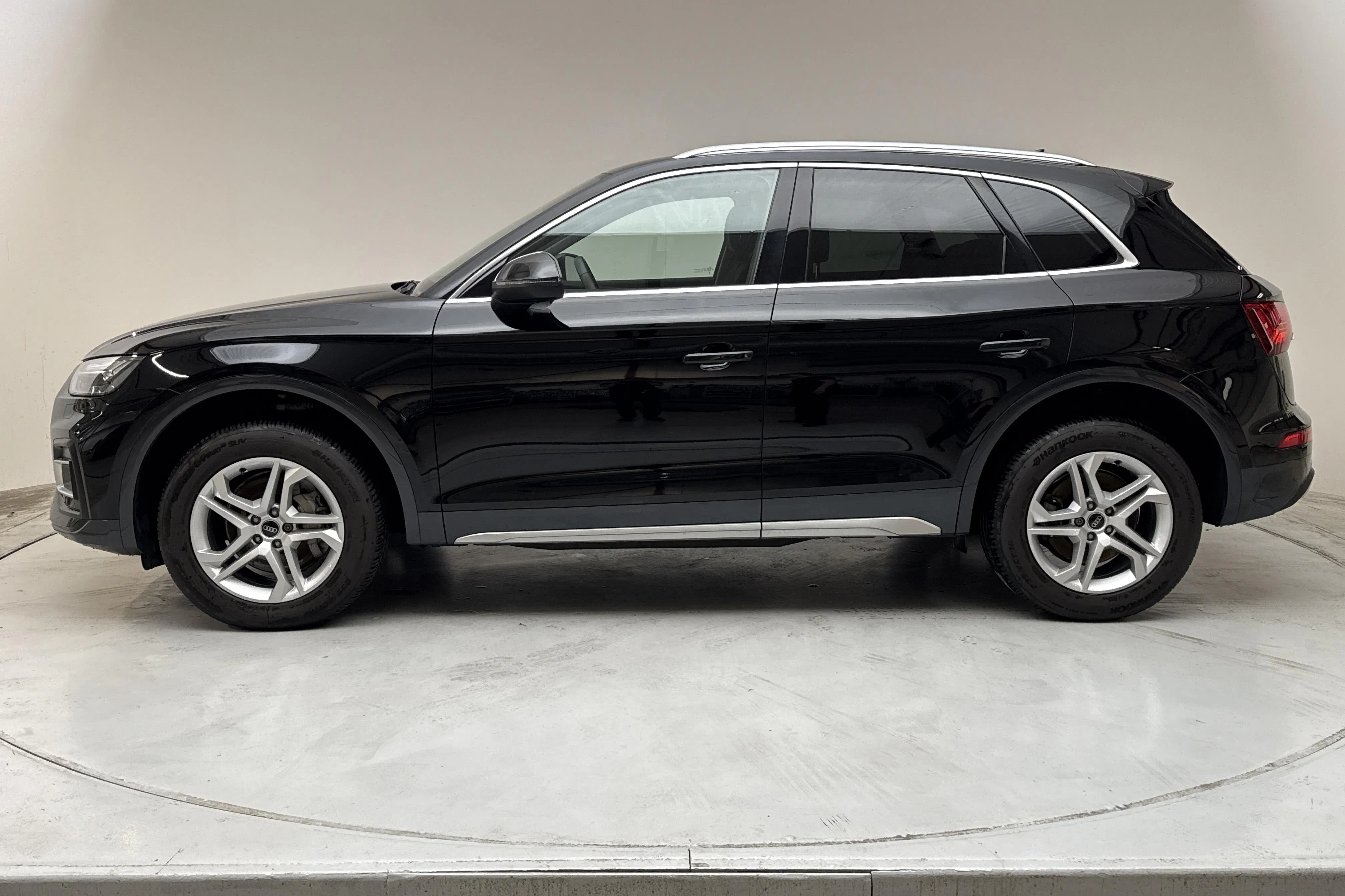 Presentationsfoto 2 av 15: Audi Q5 40 TDI quattro (204hk) - 4 503 mil - Automat - svart - 2024