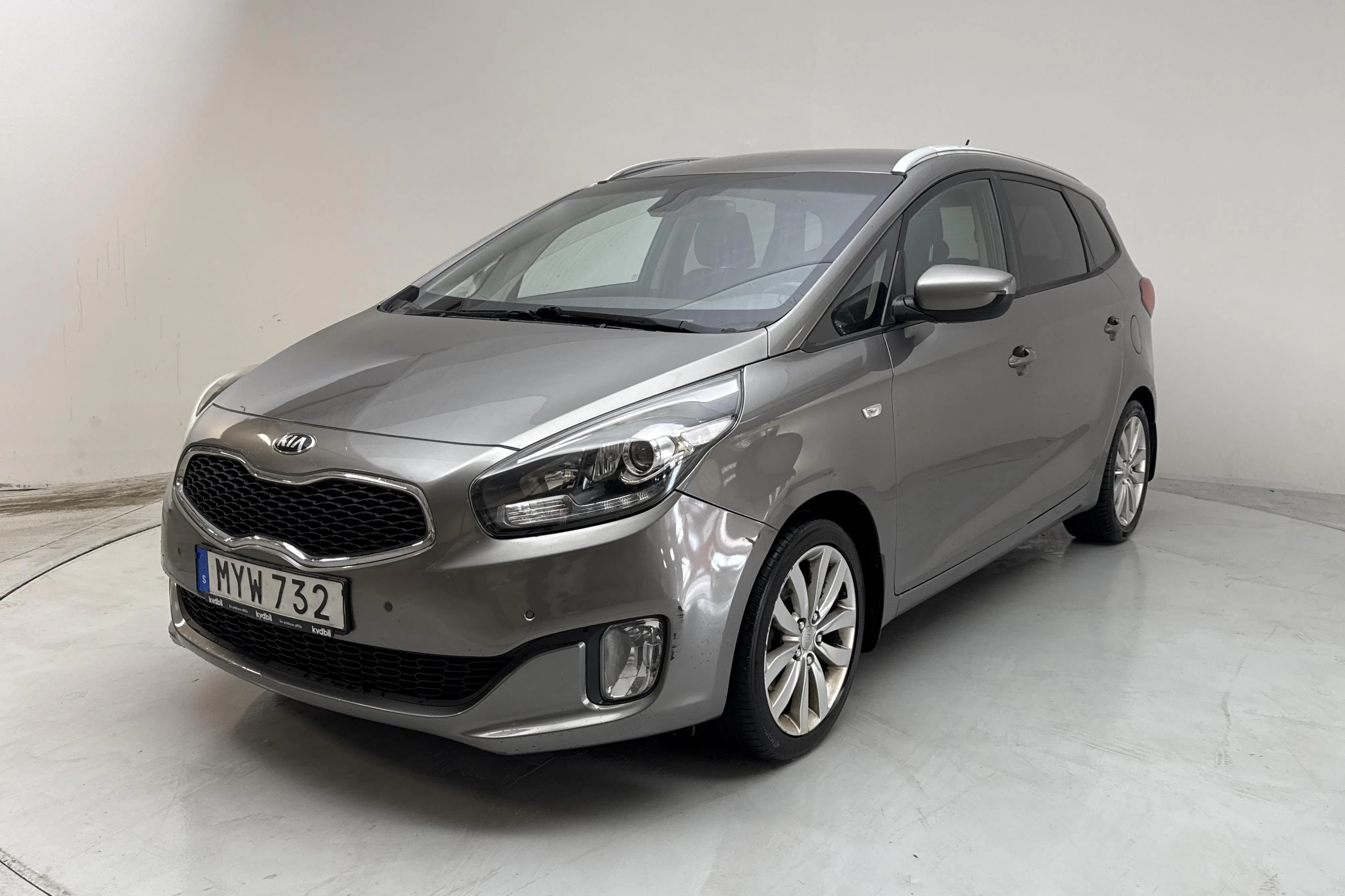 Presentation photo 1 of 14: KIA Carens 1.7 CRDi (115hk) - 166 570 km - Manual - gray - 2016