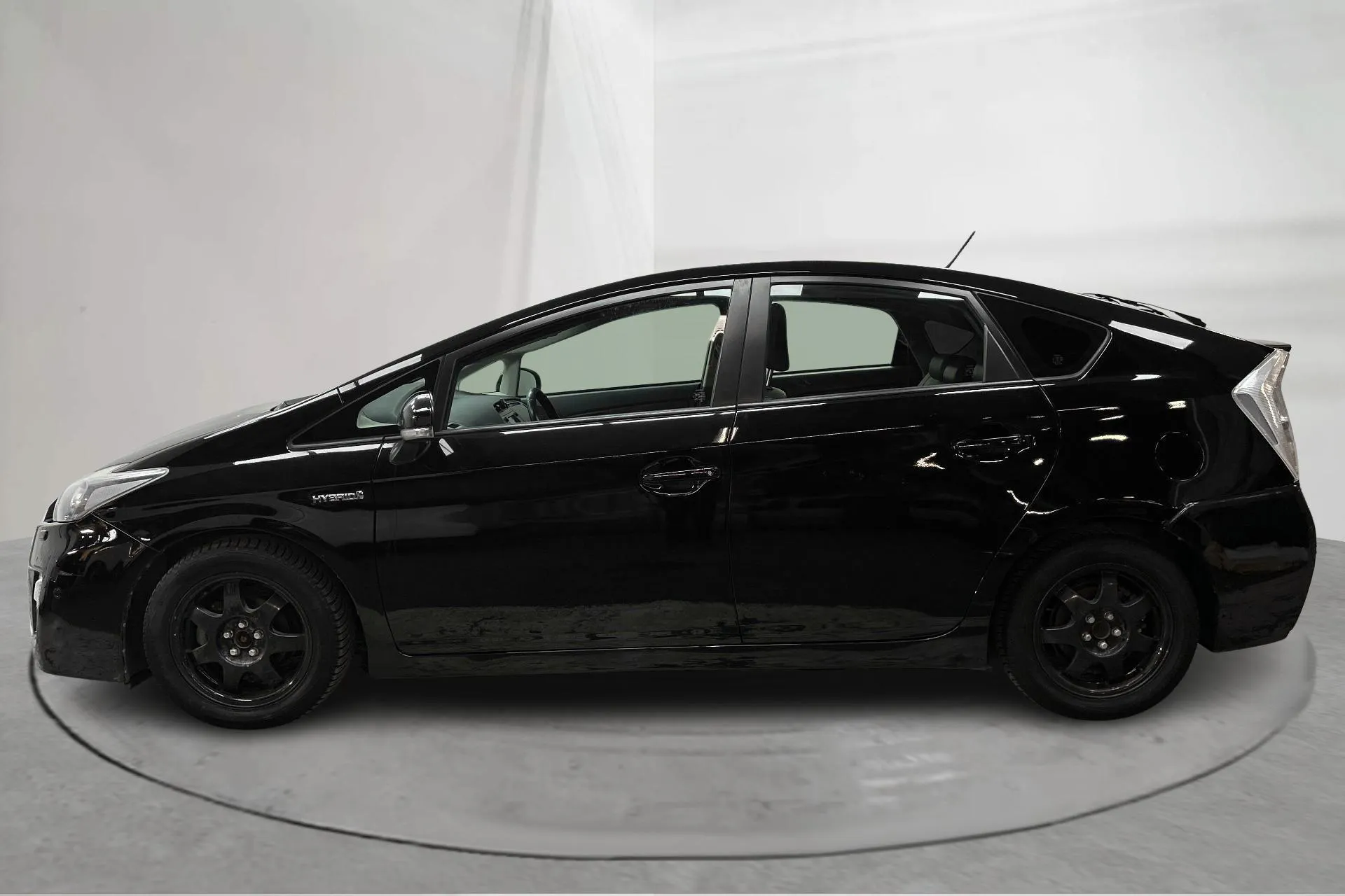 Presentationsfoto 2 av 15: Toyota Prius 1.8 Hybrid (99hk) - 22 721 mil - Automat - svart - 2010