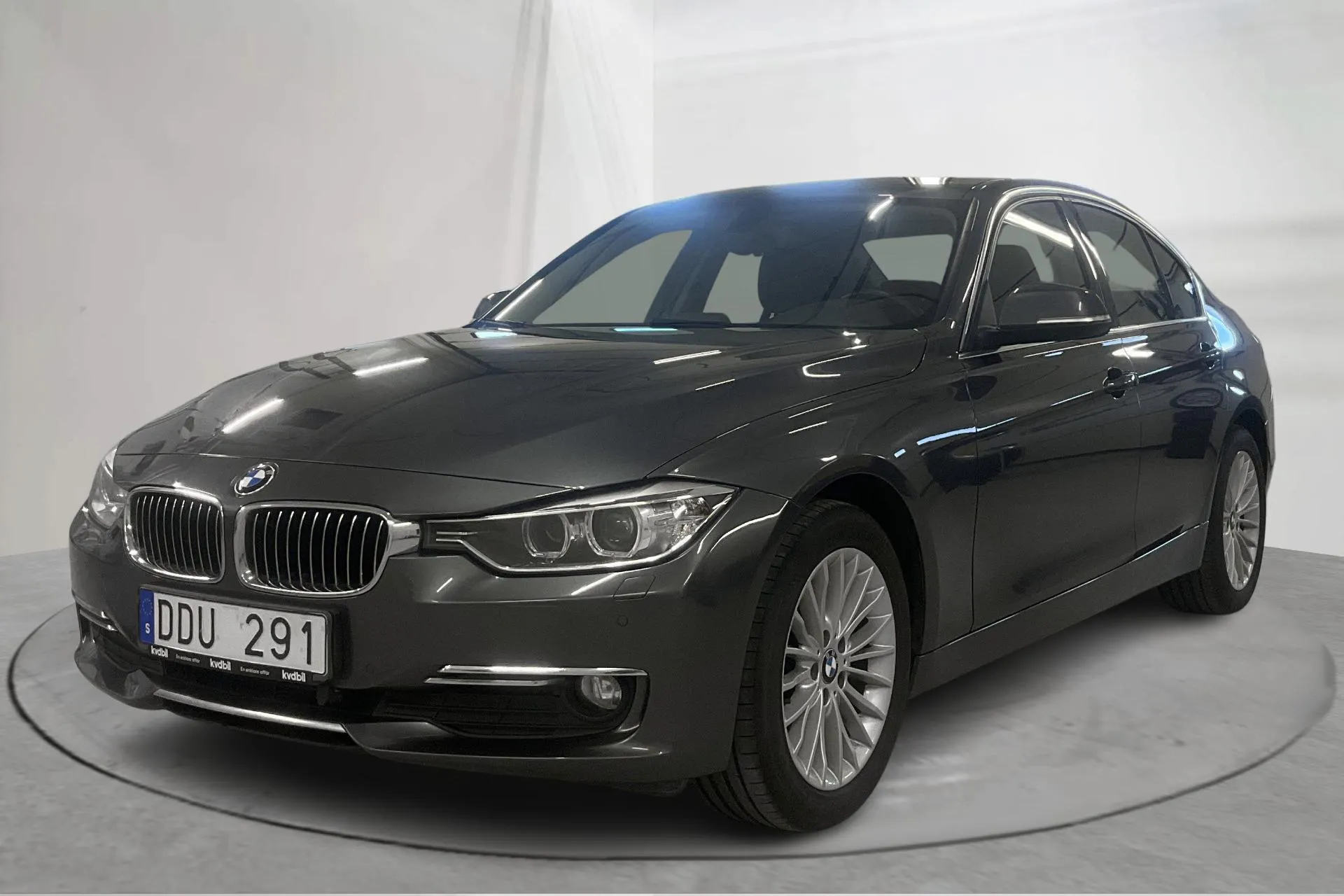 Presentation photo 1 of 19: BMW 320d xDrive Sedan, F30 (184hk) - 149 010 km - Manual - gray - 2014