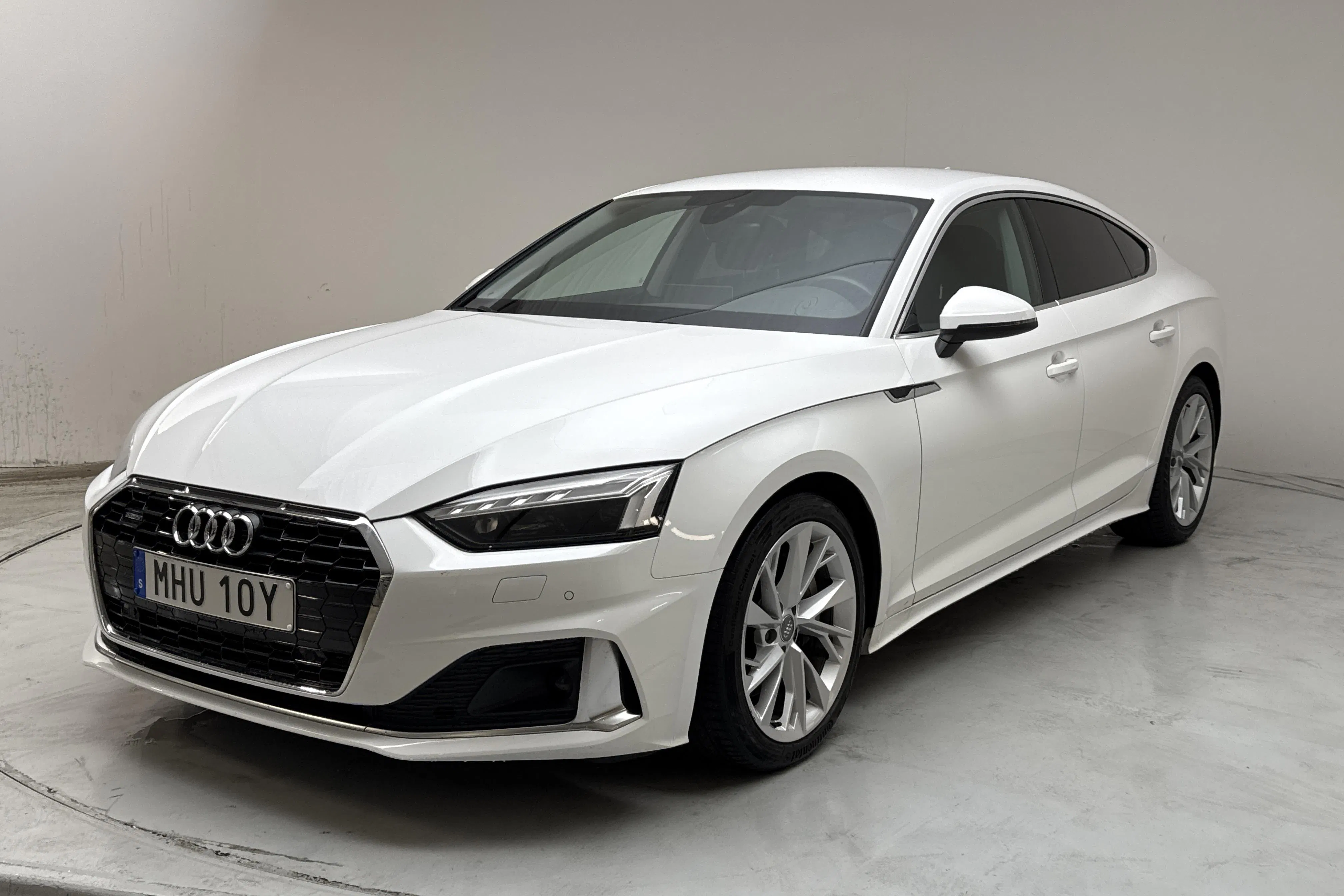 Presentation photo 1 of 13: Audi A5 Sportback 45 TFSI quattro (245hk) - 71 680 km - Automatic - white - 2020