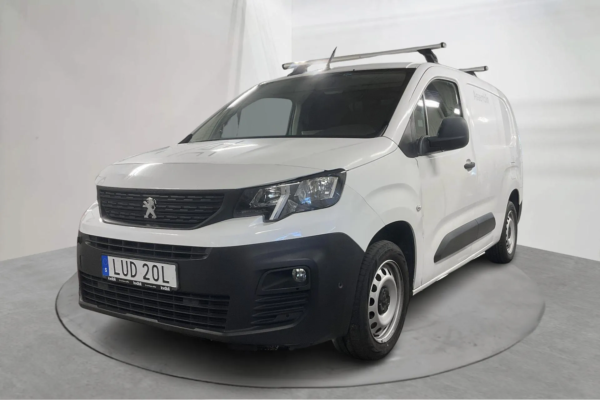 Presentation photo 1 of 19: Peugeot Partner 1.5 HDI Skåp (100hk) - 10 947 Scandinavian mile - Manual - white - 2019