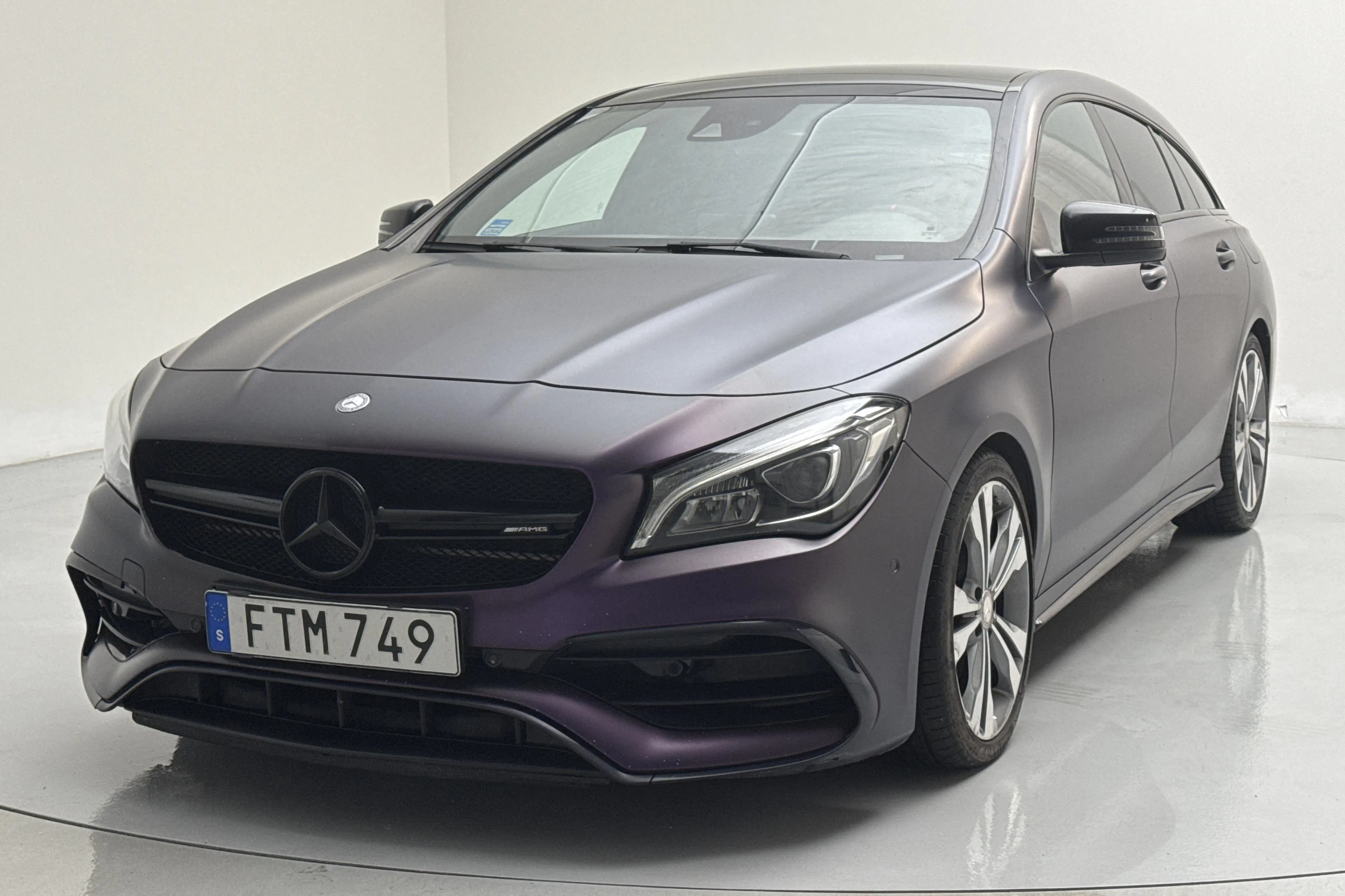 Presentation photo 1 of 17: Mercedes CLA 45 AMG 4MATIC Shooting Brake X117 (381hk) - 143 500 km - Automatic - silver - 2017