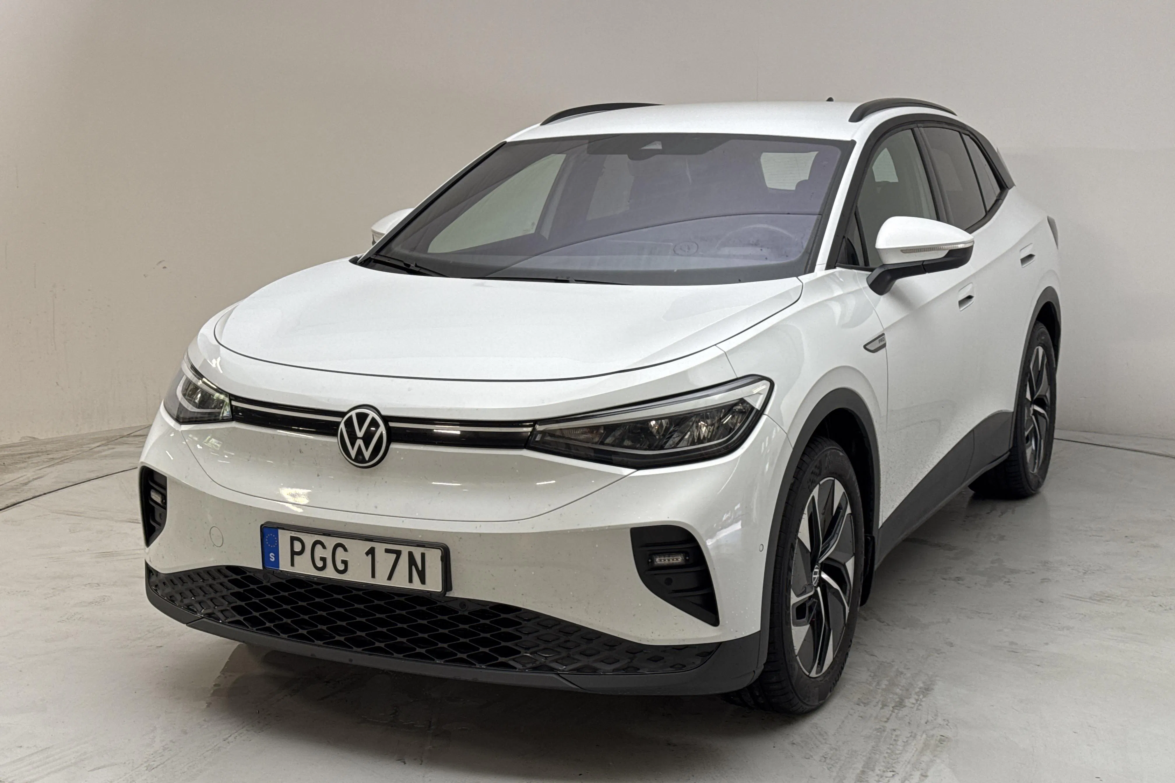 Presentationsfoto 1 av 17: VW ID.4 77kWh (204hk) - 12 708 mil - Automat - vit - 2023