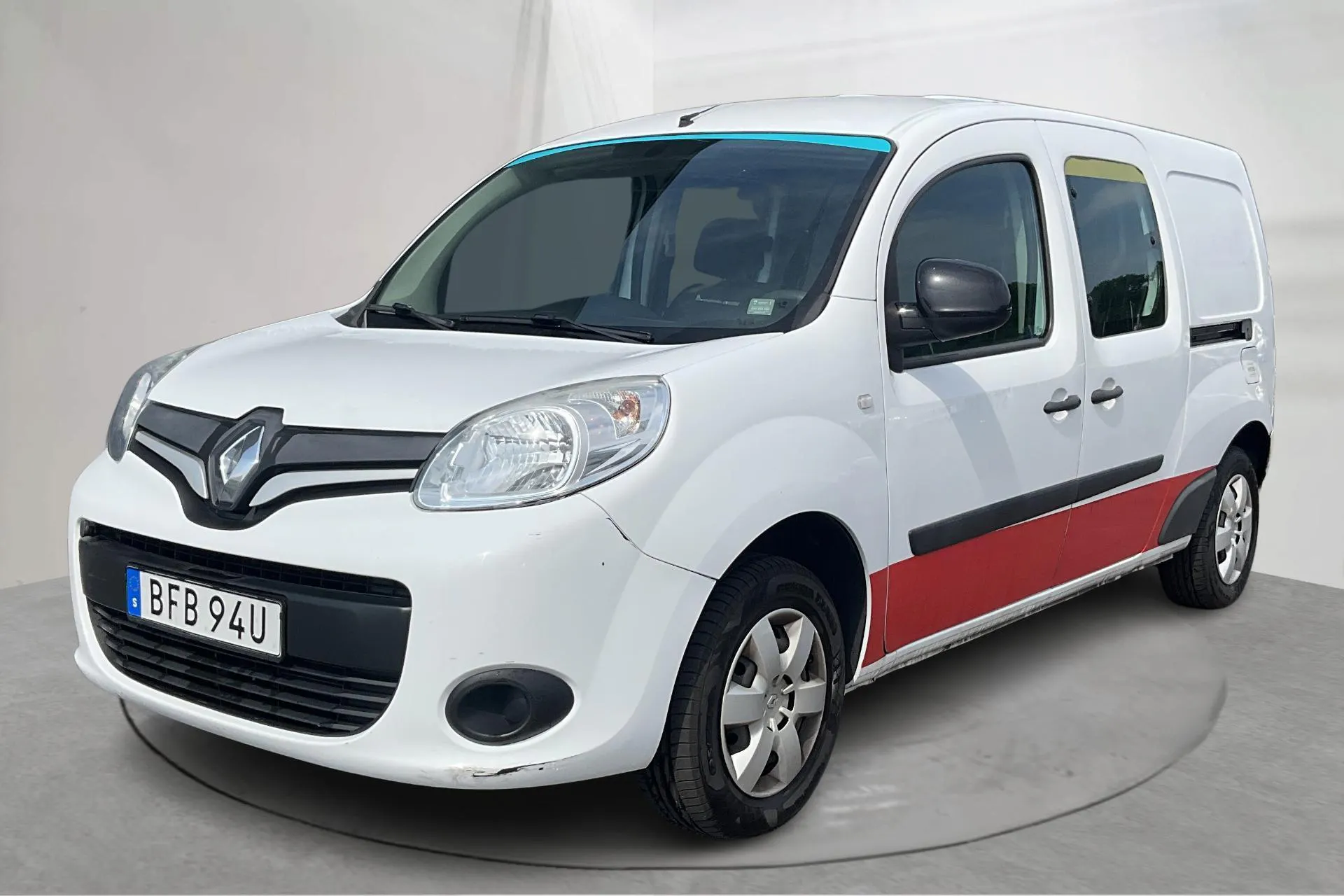 Presentationsfoto 1 av 15: Renault Kangoo 1.5 dCi Maxi skåp (90hk) - 7 763 mil - Automat - vit - 2019