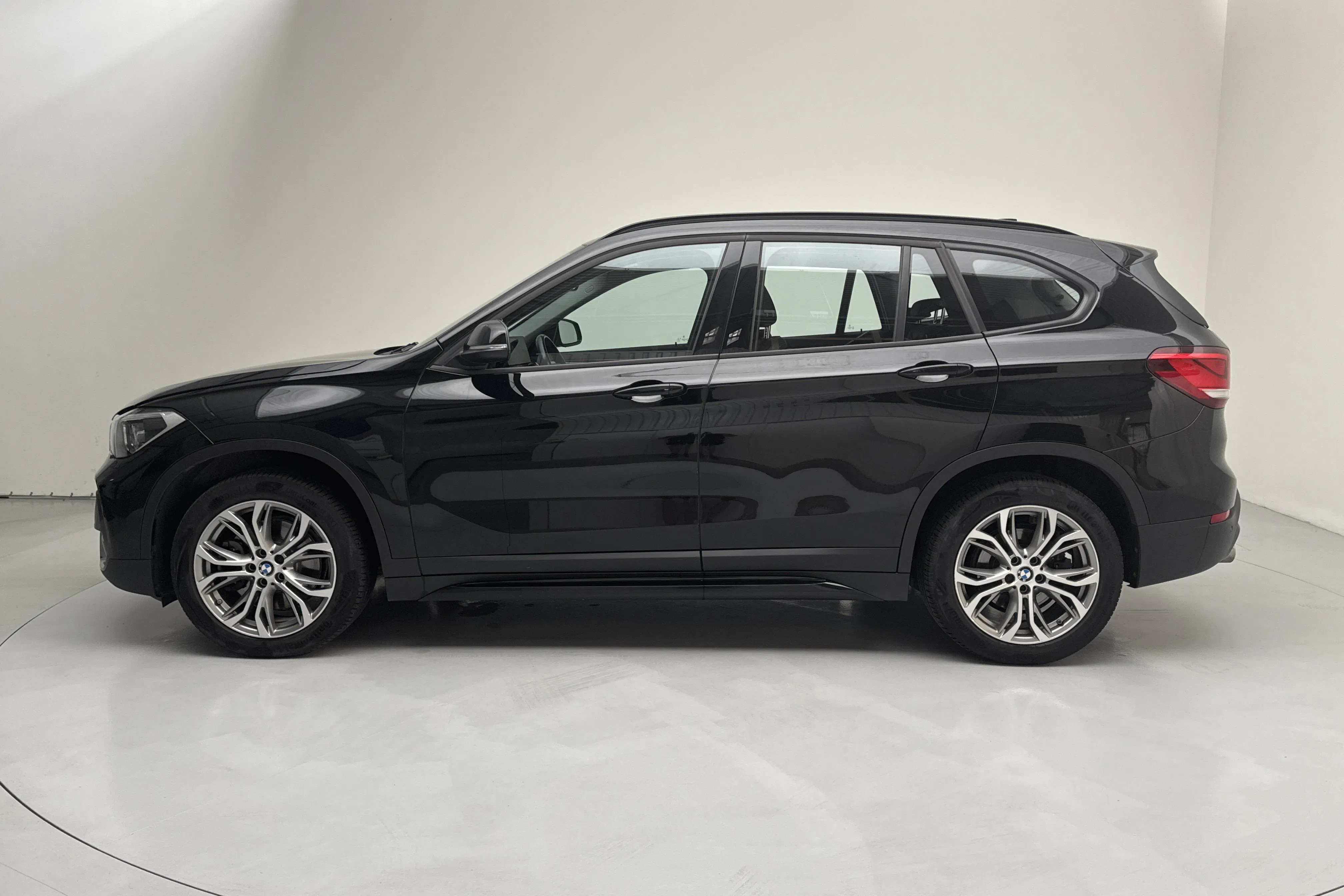 Presentation photo 2 of 14: BMW X1 xDrive20d LCI, F48 (190hk) - 151 620 km - Automatic - black - 2022