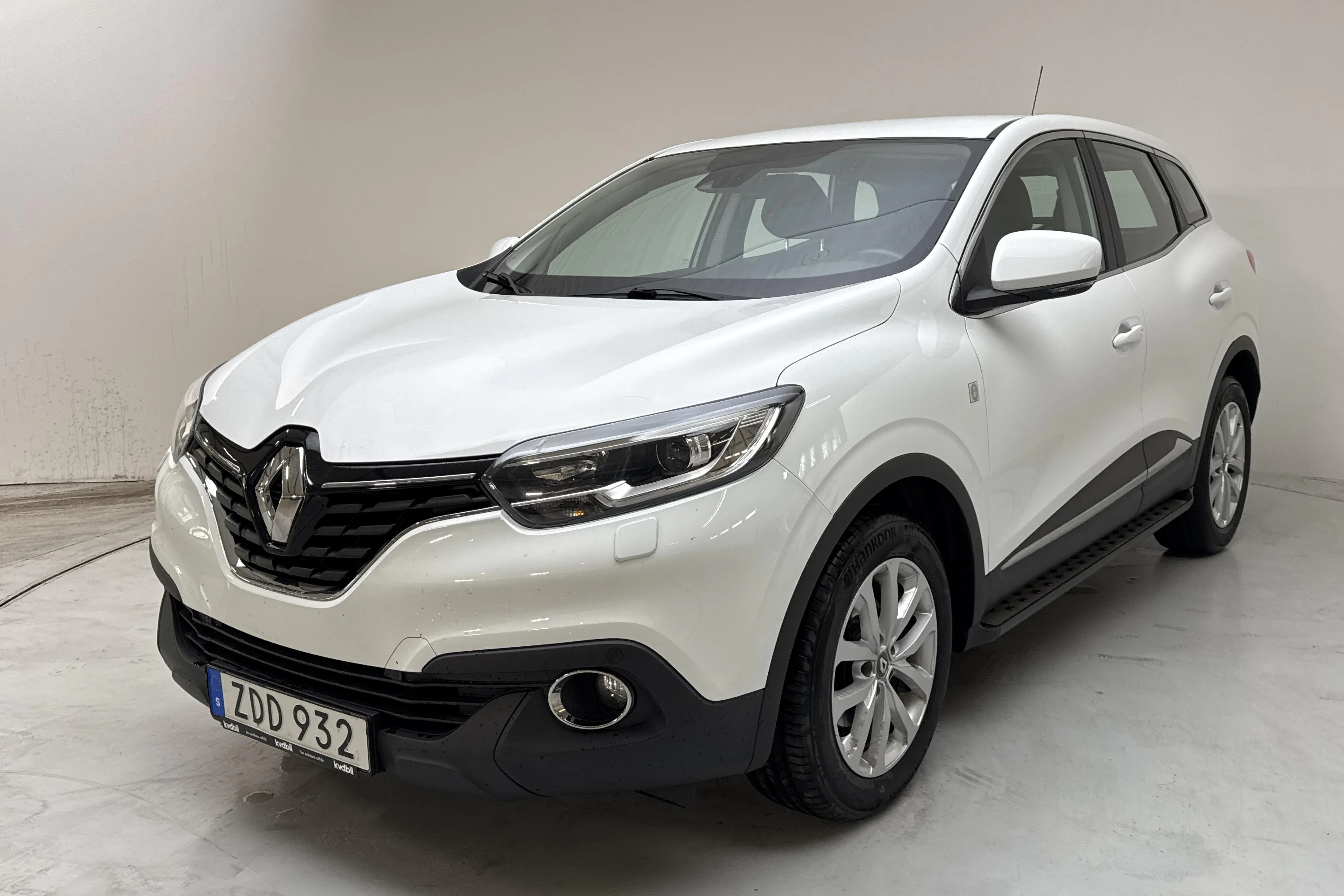 Presentation photo 1 of 12: Renault Kadjar 1.2 TCe (130hk) - 71 920 km - Automatic - white - 2018