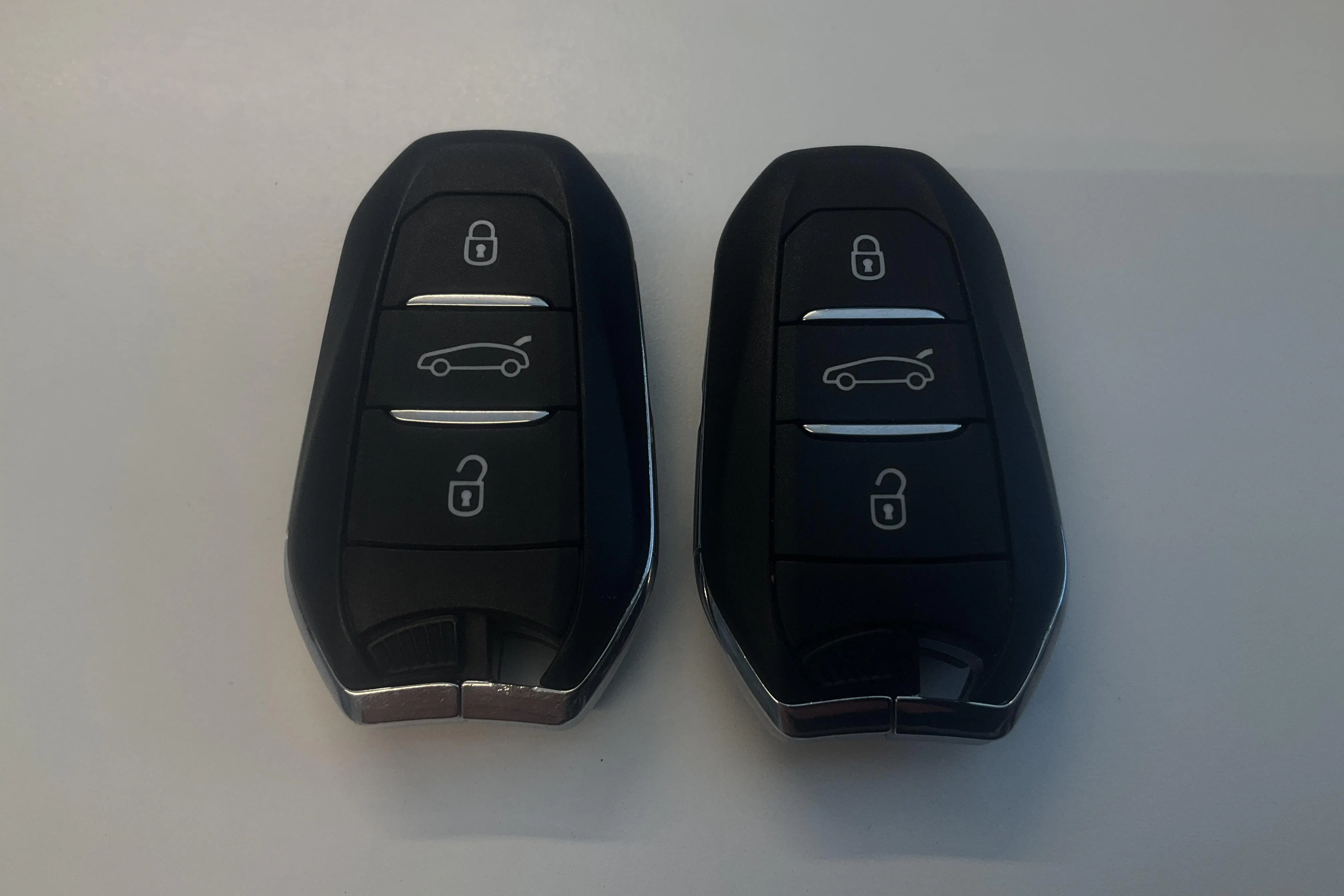 Presentationsfoto 18 av 18: DS DS7 Crossback PureTech (180hk) - 6 509 mil - Automat - vit - 2022
