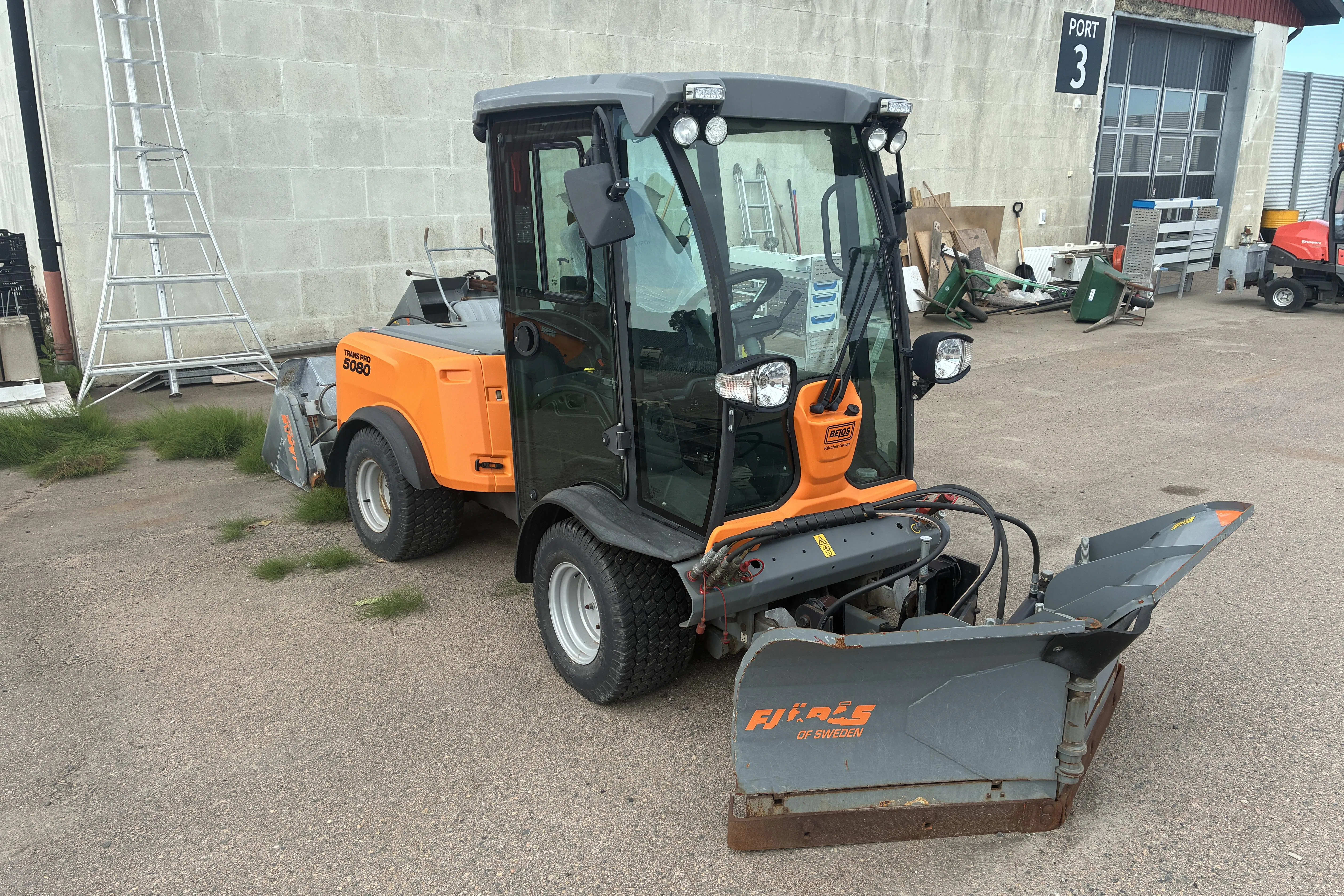 Presentationsfoto 2 av 30: BELOS TRANSPRO 5080 - 0 km - Automat - orange - 2015