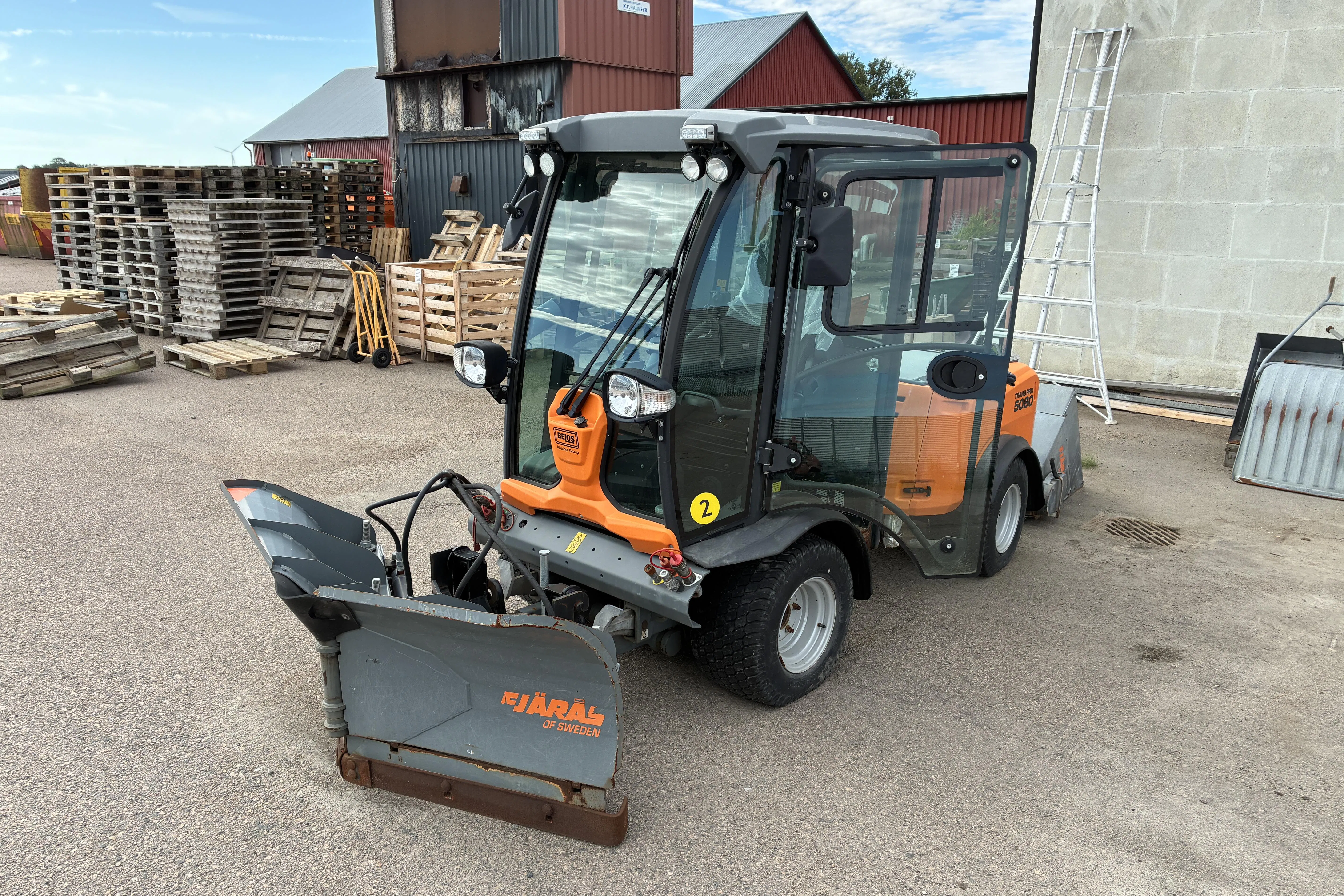 Presentationsfoto 1 av 30: BELOS TRANSPRO 5080 - 0 km - Automat - orange - 2015