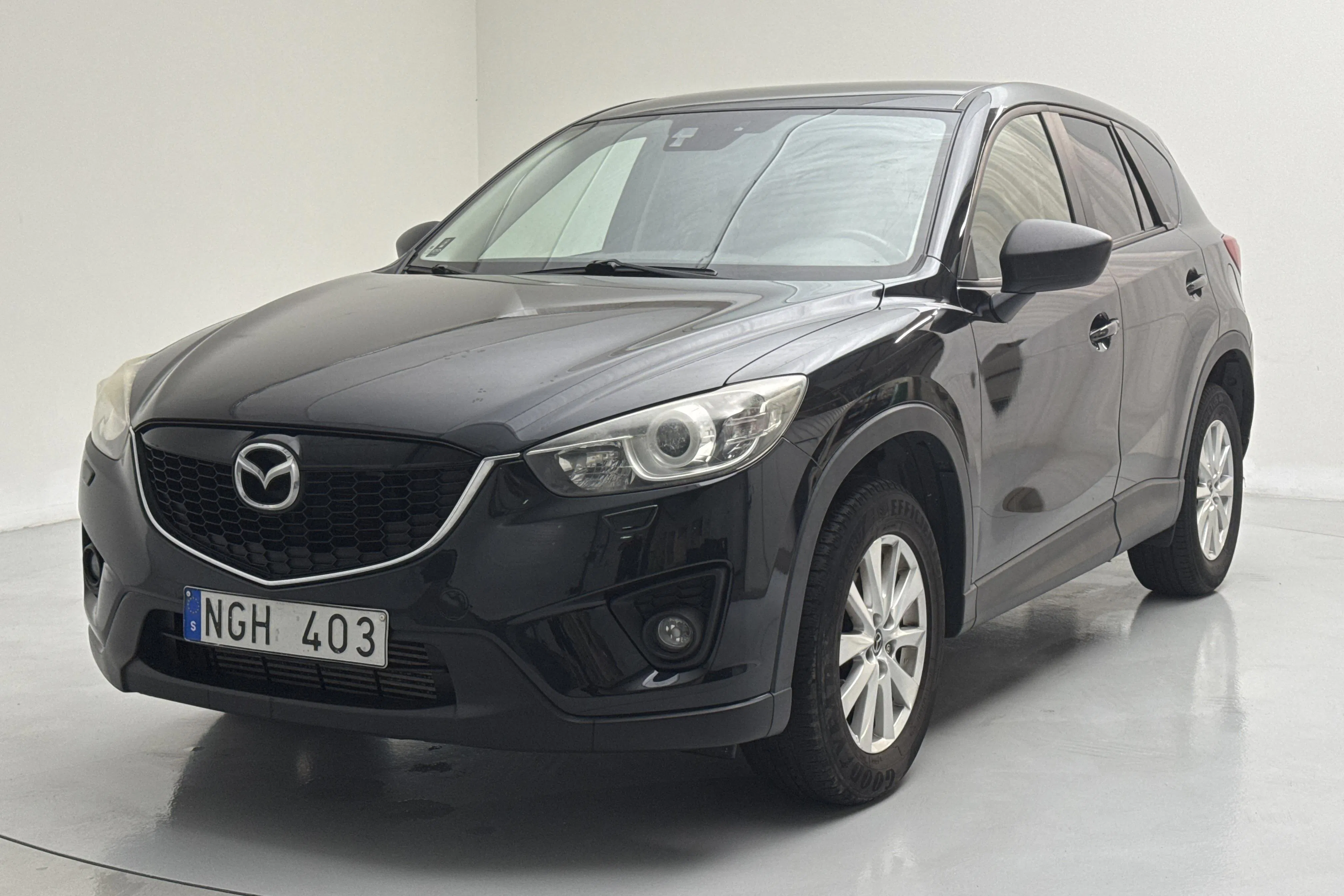 Presentation photo 1 of 12: Mazda CX-5 2.2 DE 2WD (150hk) - 242 440 km - Manual - black - 2013