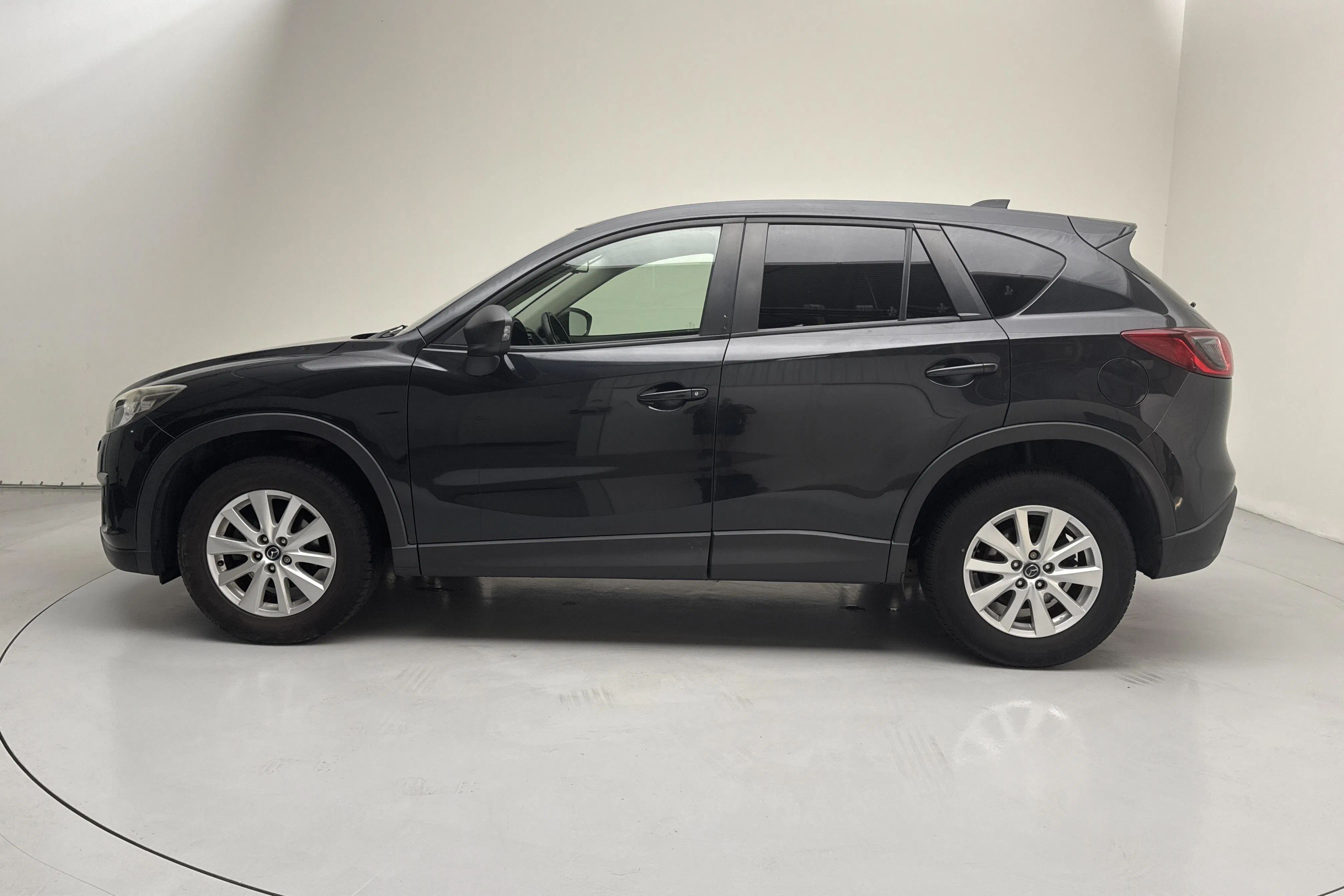 Presentation photo 2 of 12: Mazda CX-5 2.2 DE 2WD (150hk) - 242 440 km - Manual - black - 2013
