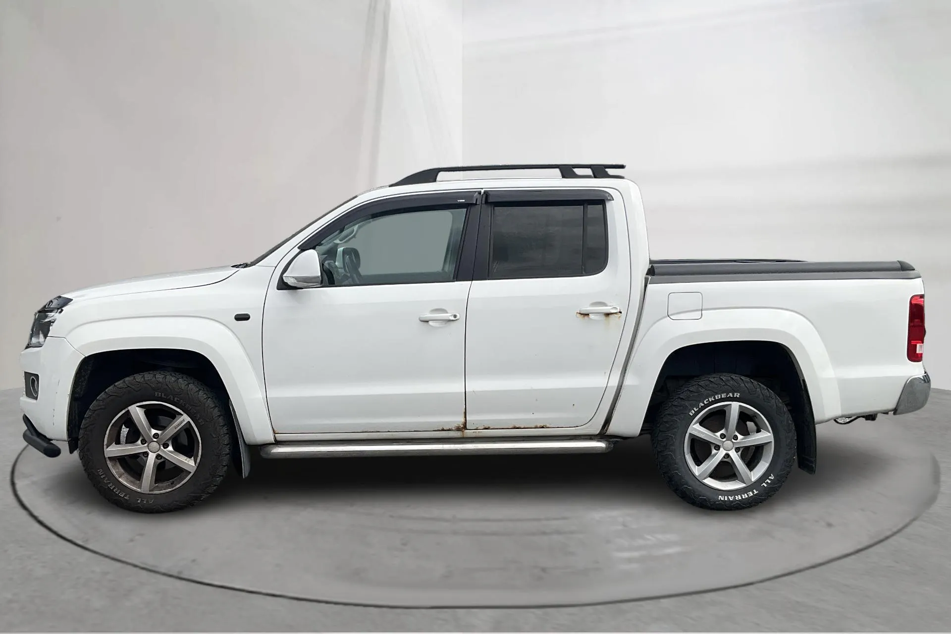Presentation photo 2 of 14: VW Amarok 2.0 TDI 4motion (163hk) - 238 820 km - Manual - white - 2011