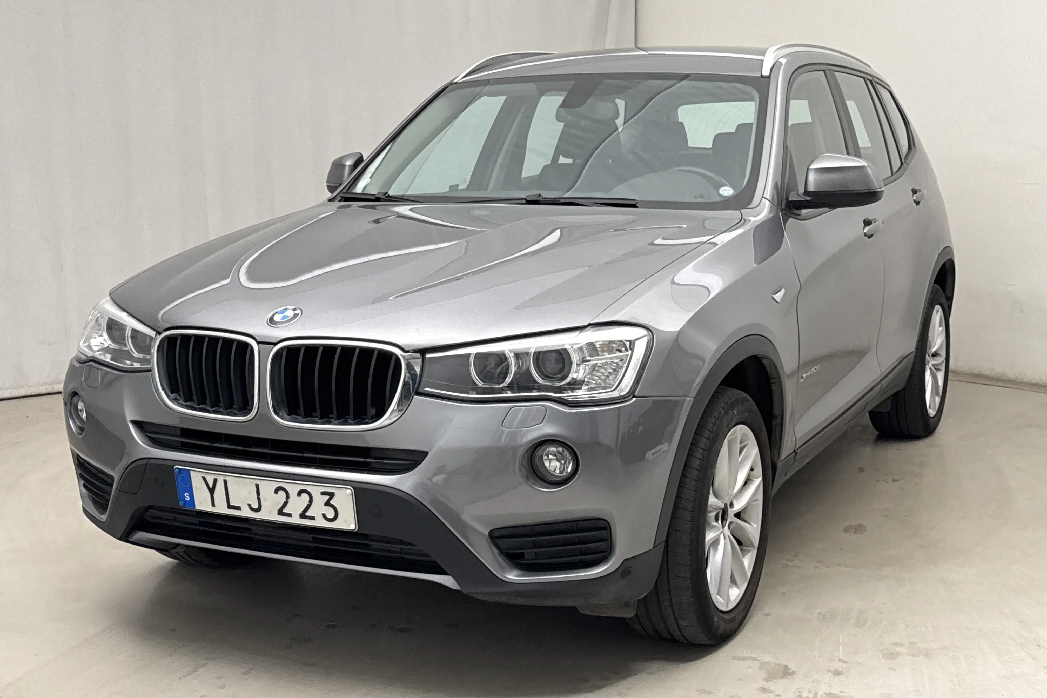 Presentation photo 1 of 14: BMW X3 xDrive20d, F25 (190hk) - 83 550 km - Automatic - gray - 2017