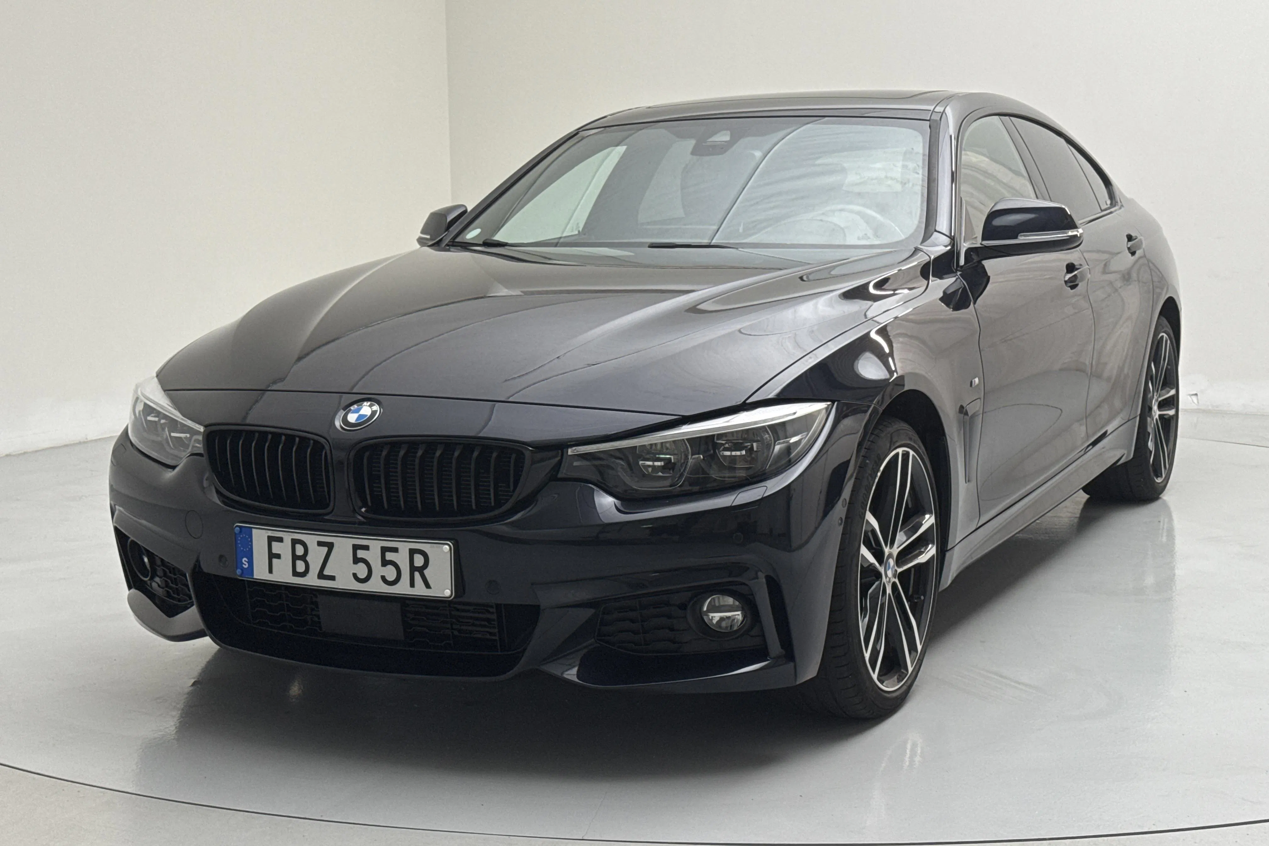 Presentationsfoto 1 av 16: BMW 420d xDrive Gran Coupé, F36 (190hk) - 4 337 mil - Automat - svart - 2020