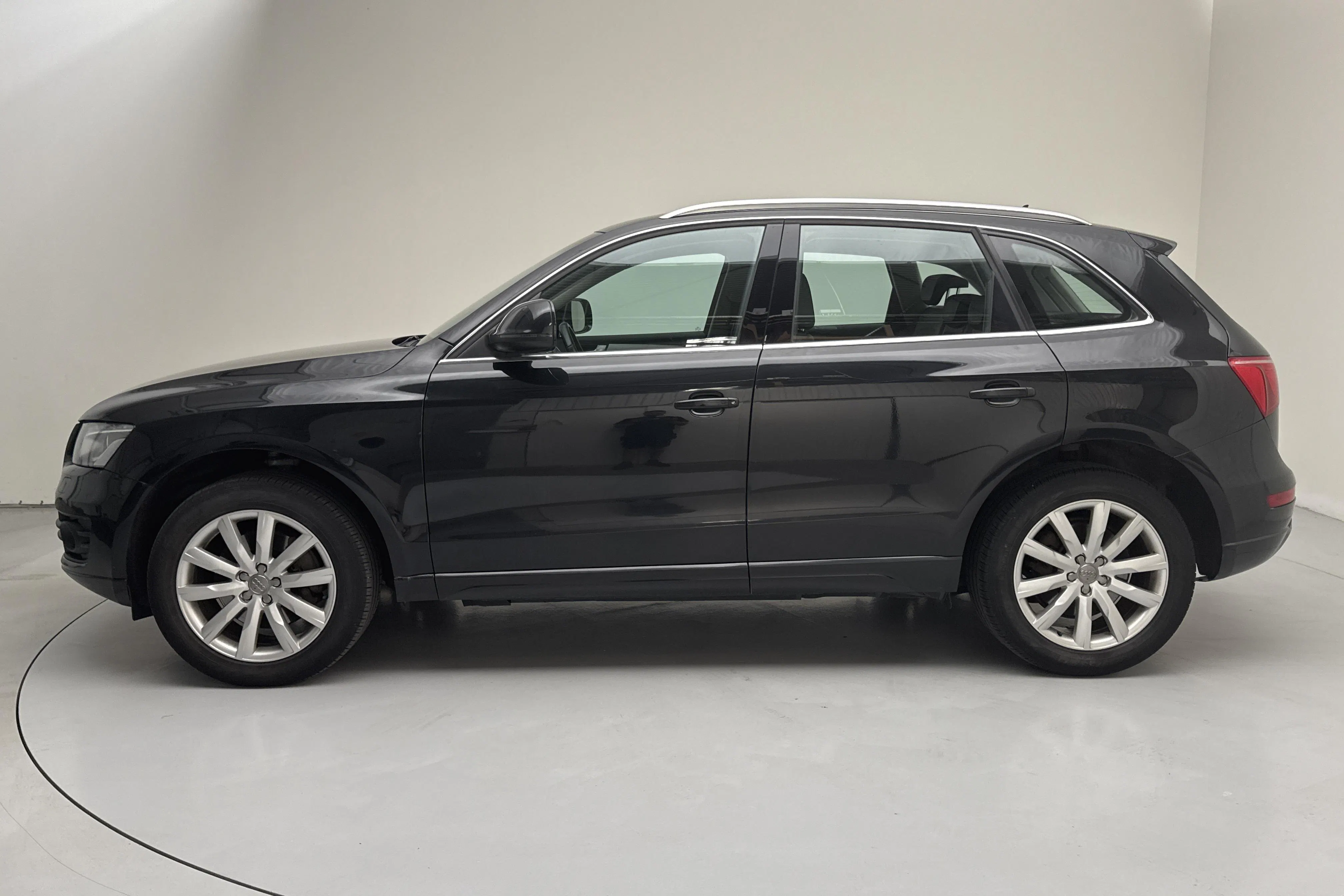 Presentation photo 2 of 13: Audi Q5 3.0 TDI quattro (240hk) - 254 930 km - Automatic - black - 2011