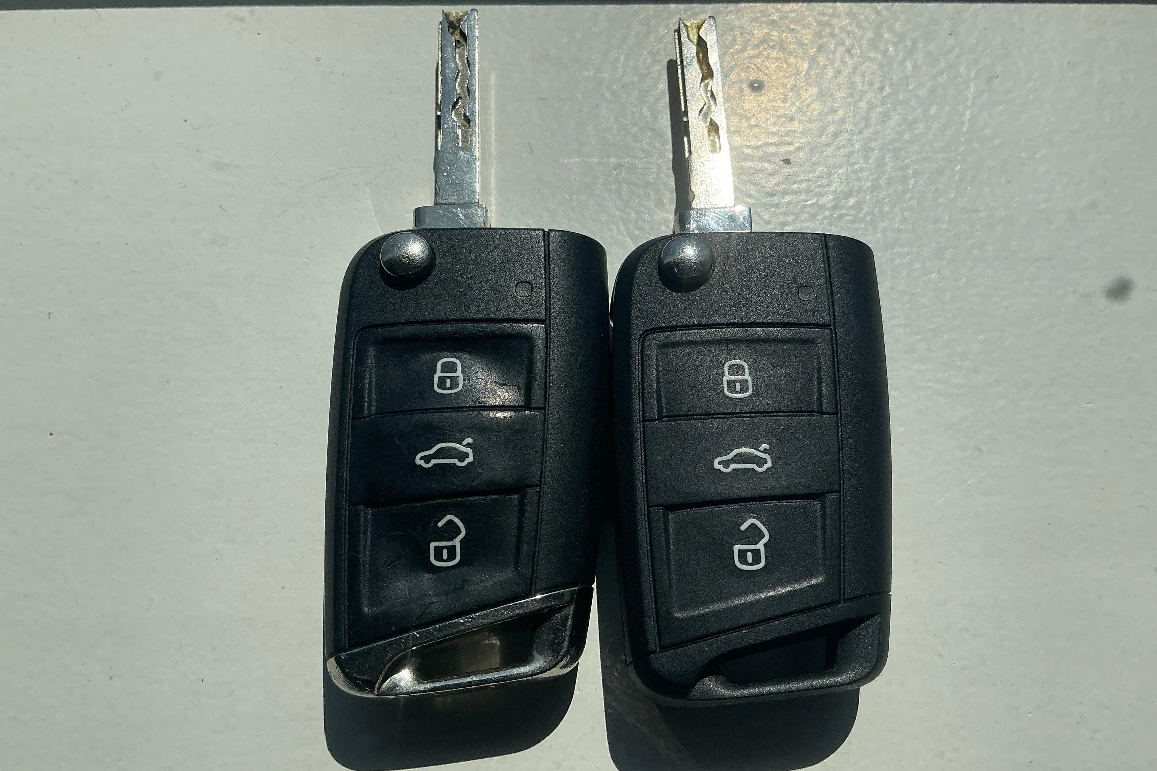 Presentationsfoto 18 av 18: VW Tiguan 1.4 TSI eHybrid (245hk) - 8 981 mil - Automat - Mörkgrå - 2023