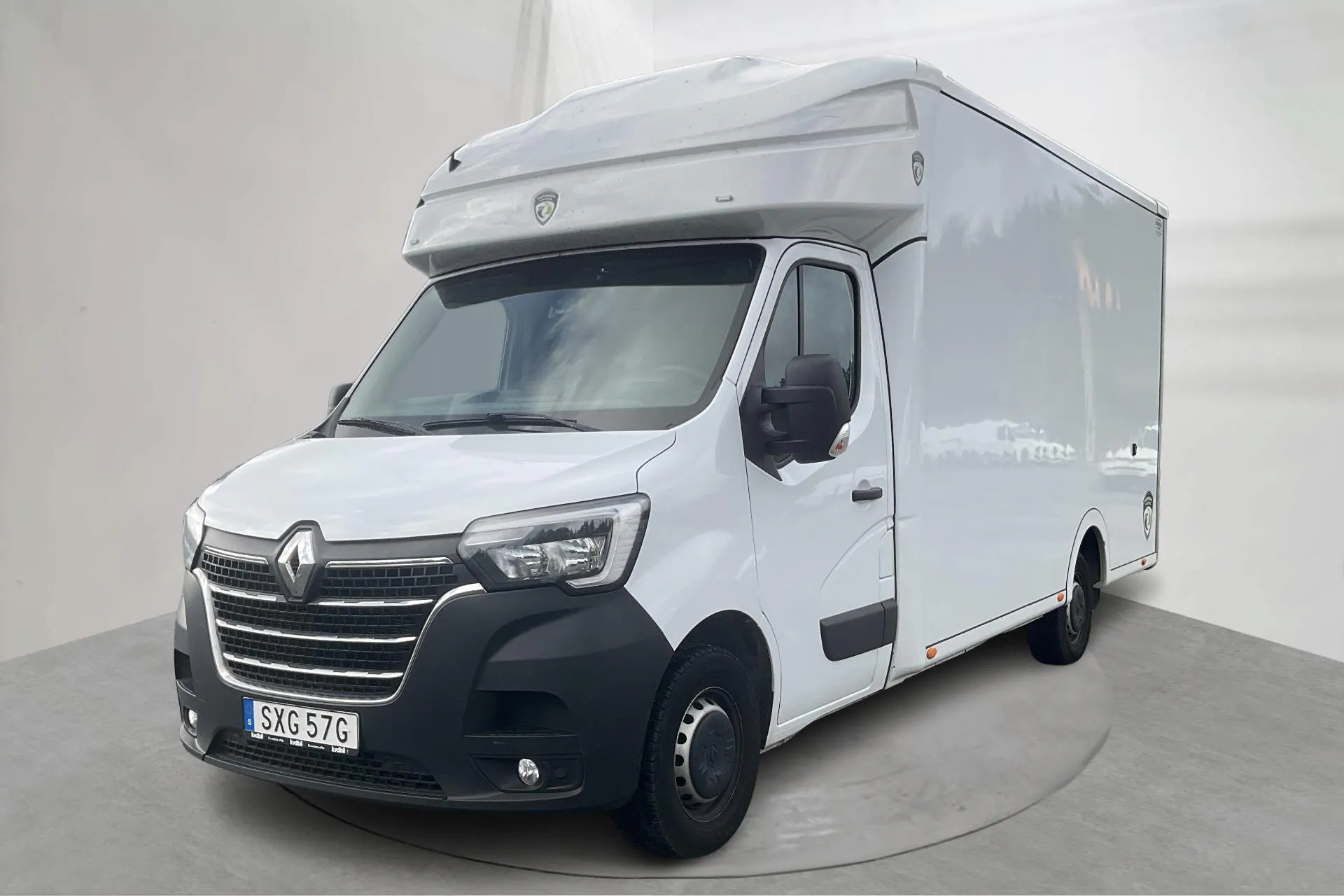 Presentationsfoto 1 av 13: Renault Master 2.3 dCi Volymskåp RWD (165hk) - 7 111 mil - Manuell - vit - 2025