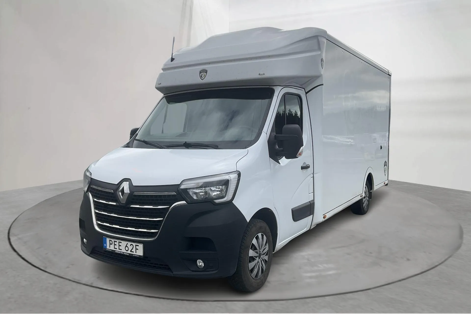 Presentation photo 1 of 12: Renault Master 2.3 dCi Pickup/Chassi RWD (165hk) - 169 810 km - Manual - white - 2023