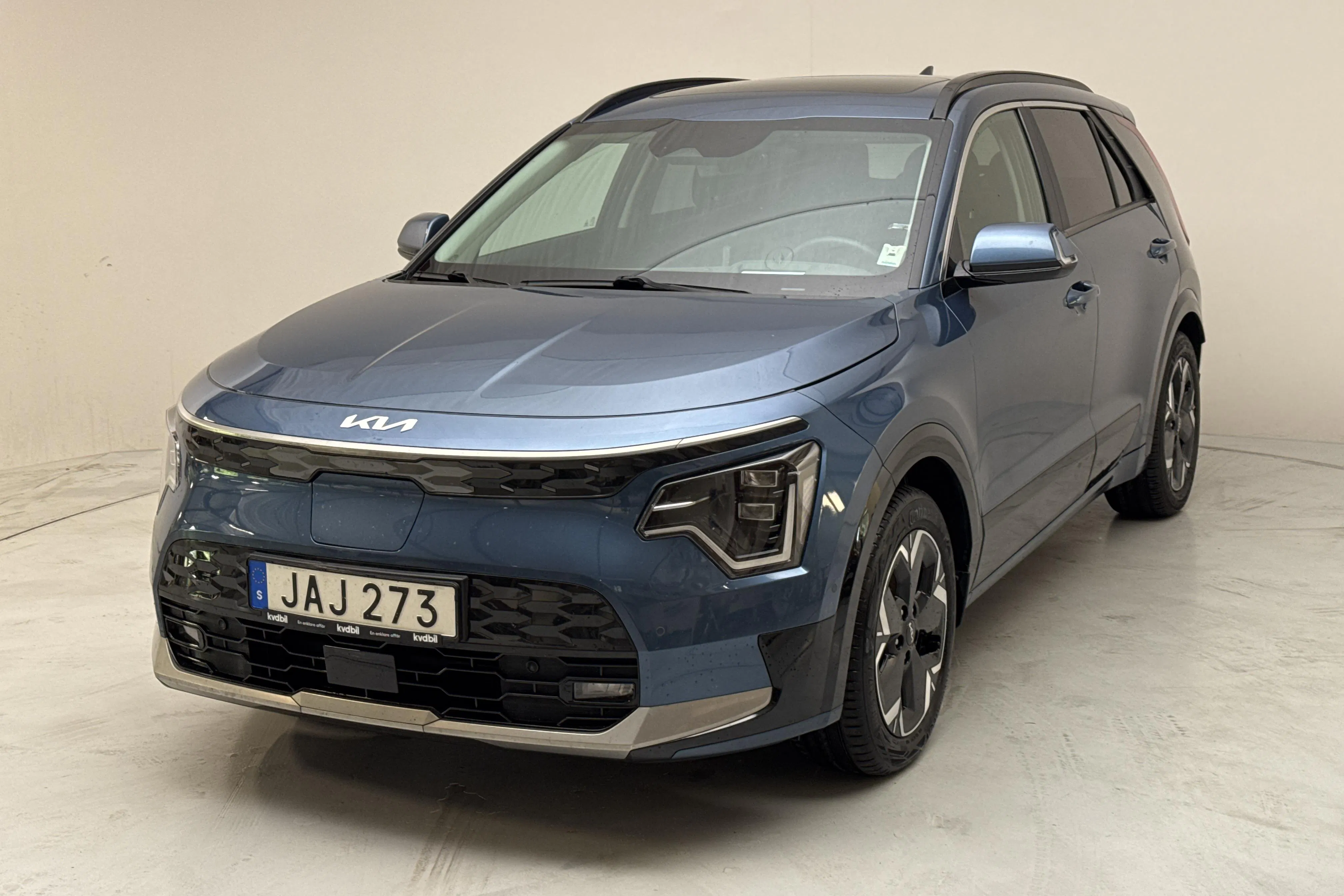 Presentationsfoto 1 av 20: KIA Niro EV 65kWh (204hk) - 7 059 mil - Automat - blå - 2023